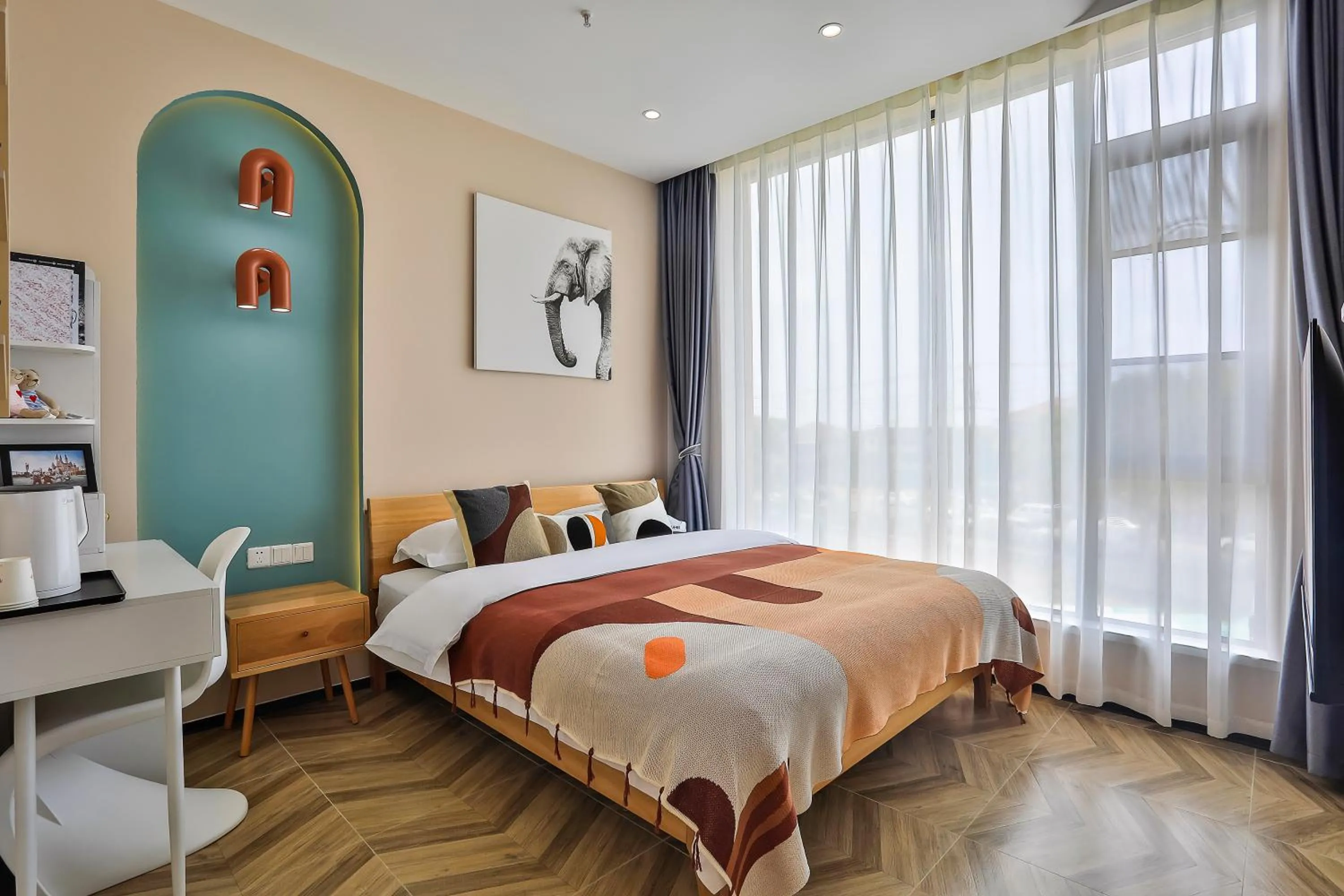 Bed in Chuxin Moshe Hotel