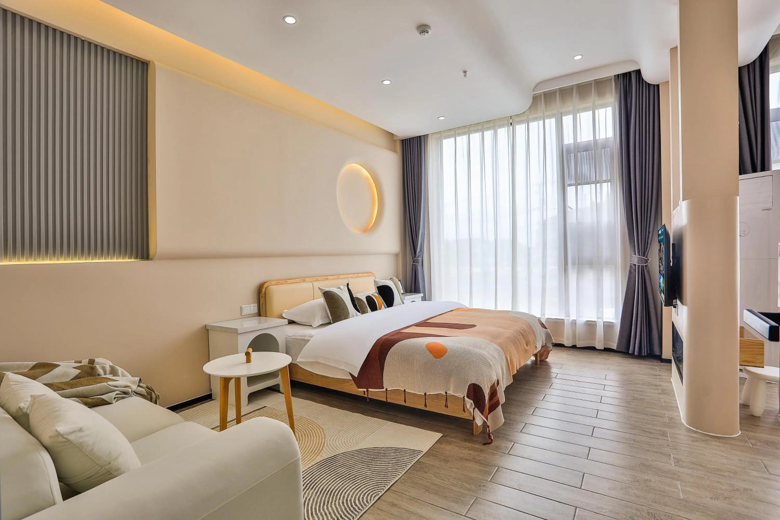 Bed in Chuxin Moshe Hotel