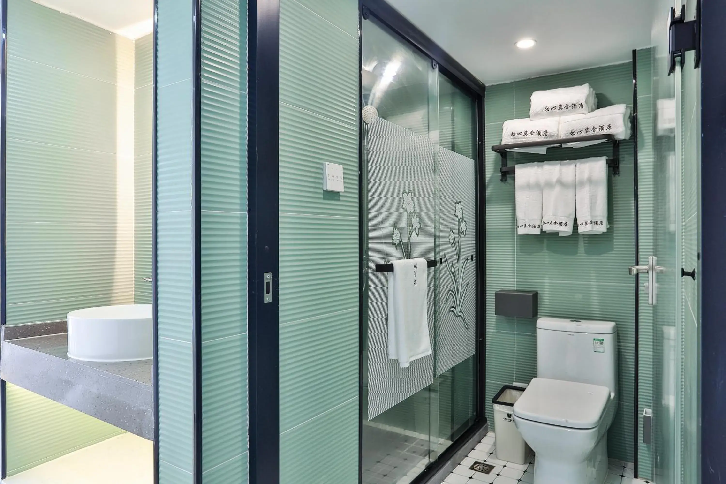 Quadruple Room in Chuxin Moshe Hotel Quadruple Room in Chuxin Moshe Hotel