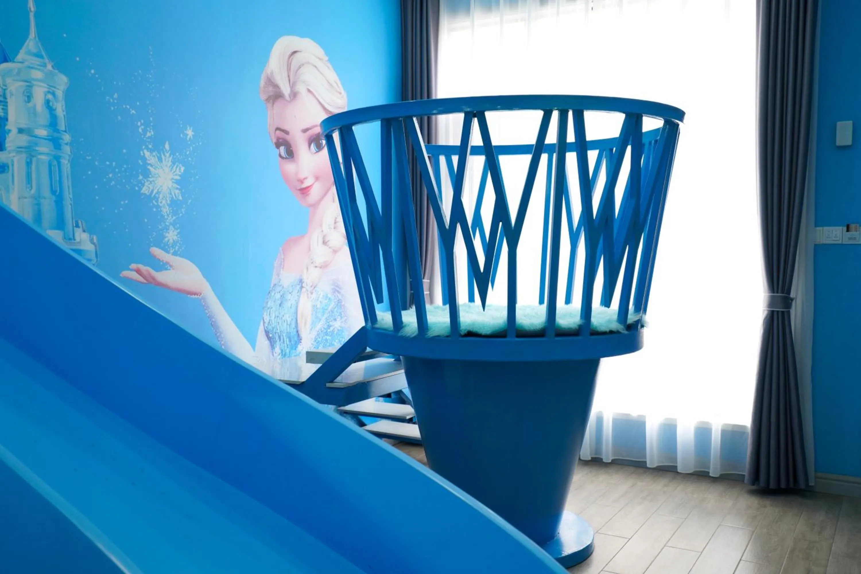 Decorative detail in Chuxin Moshe Hotel