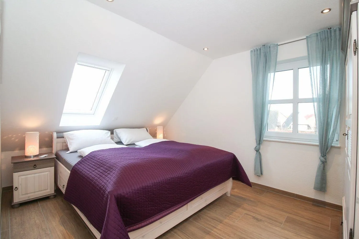 Bed in Linnea