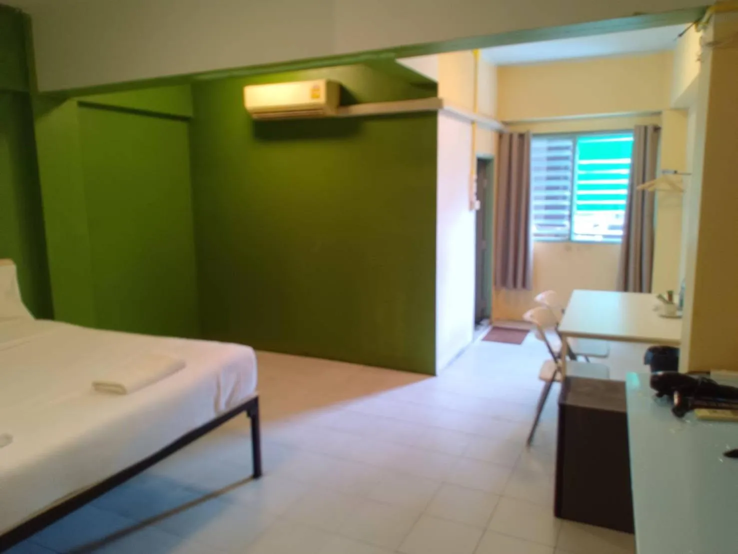 Bed in XX GO INN The Grand Palace Bangkok-Mrt Samyot Station