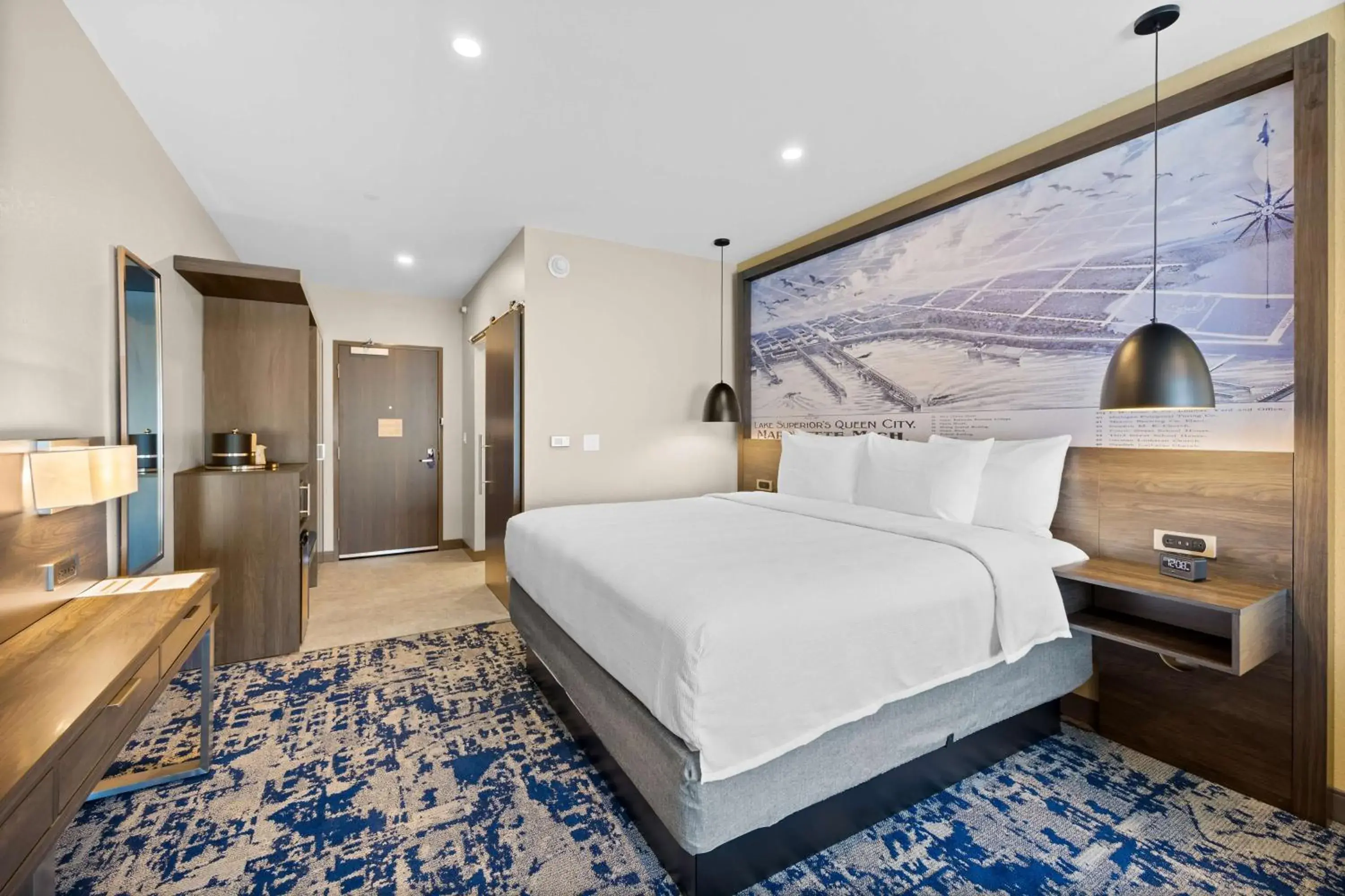 Bed in Best Western Plus Marquette Hotel & Suites Bed in Best Western Plus Marquette Hotel & Suites