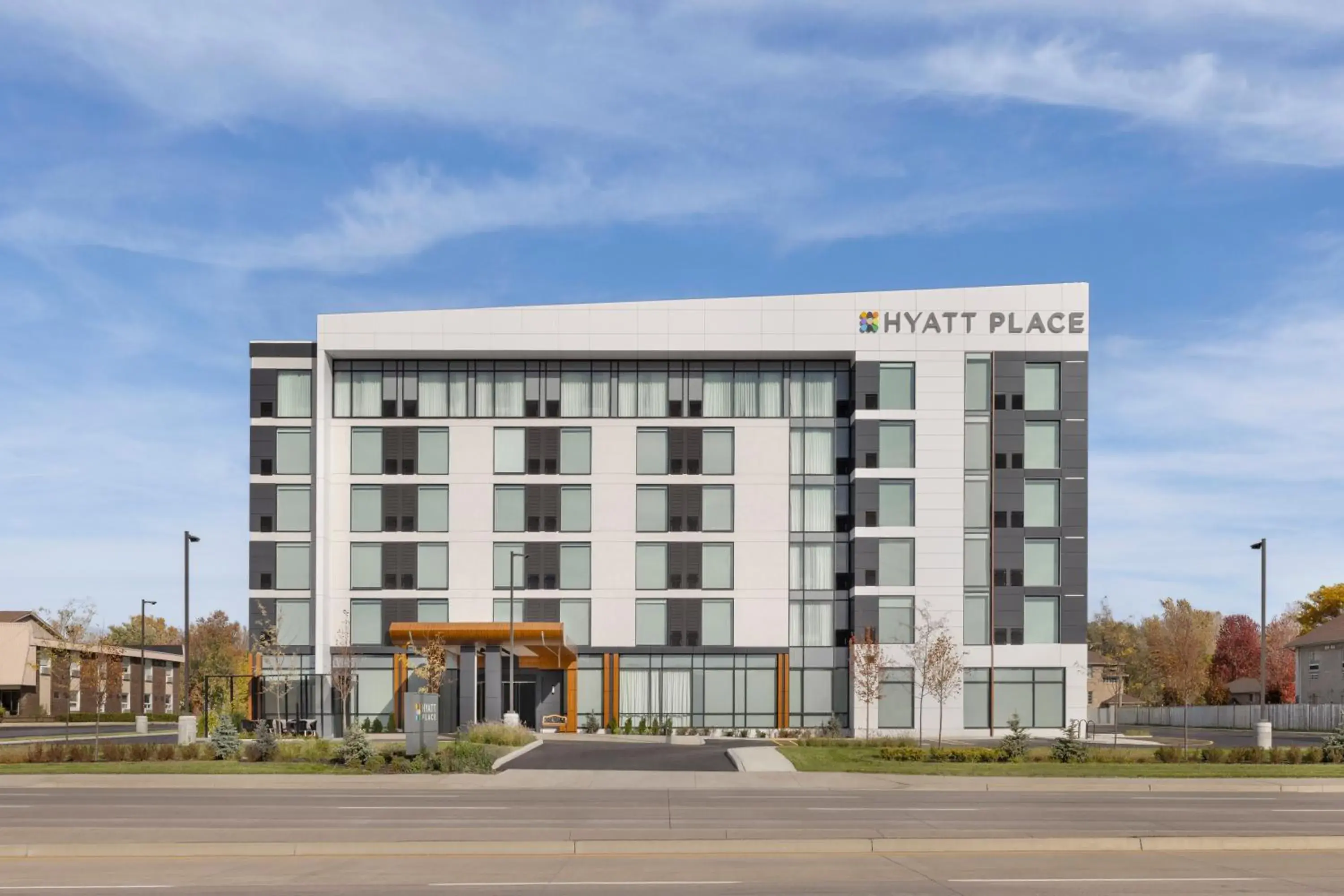 Property building in Hyatt Place Windsor Property building in Hyatt Place Windsor
