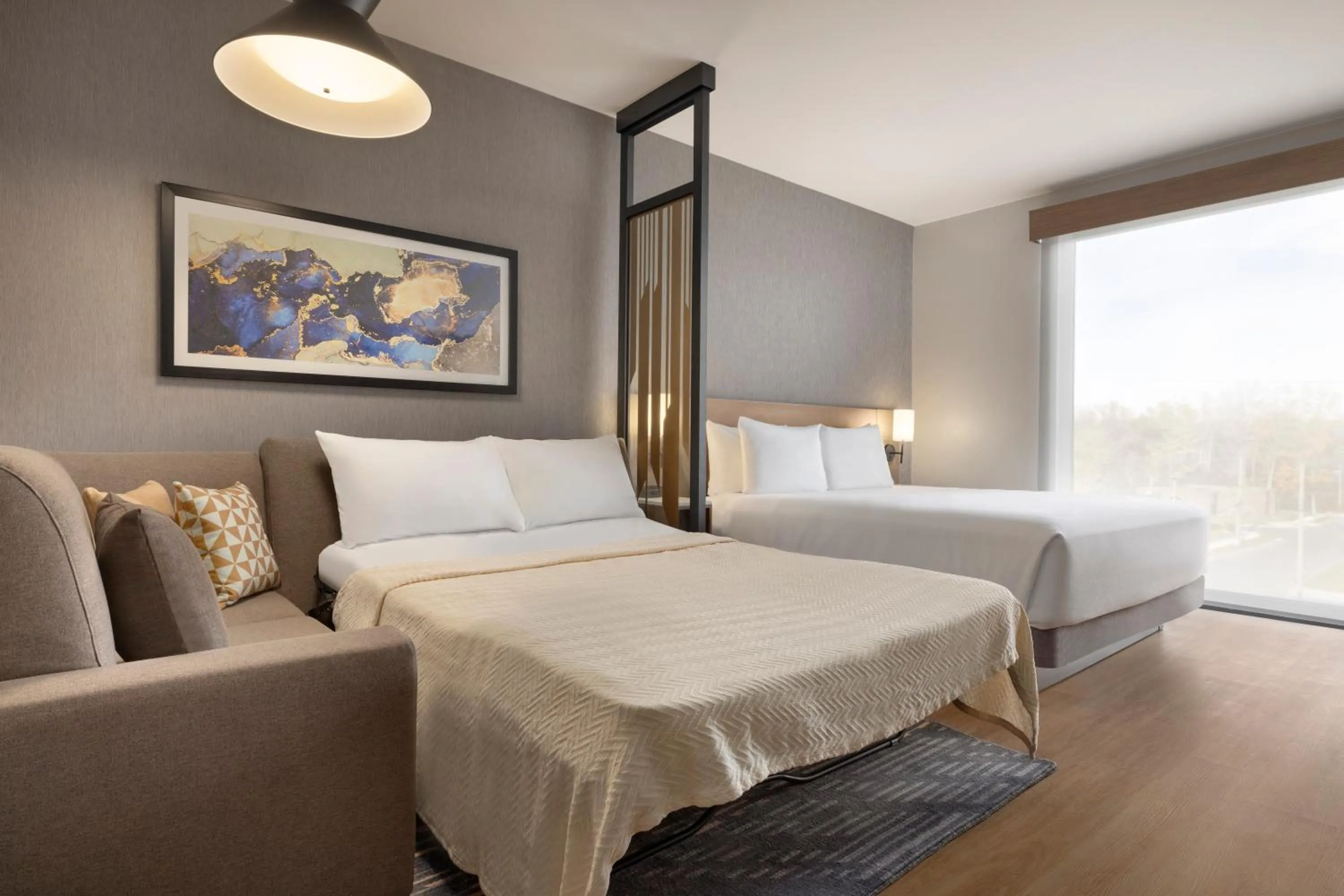 Bed in Hyatt Place Windsor