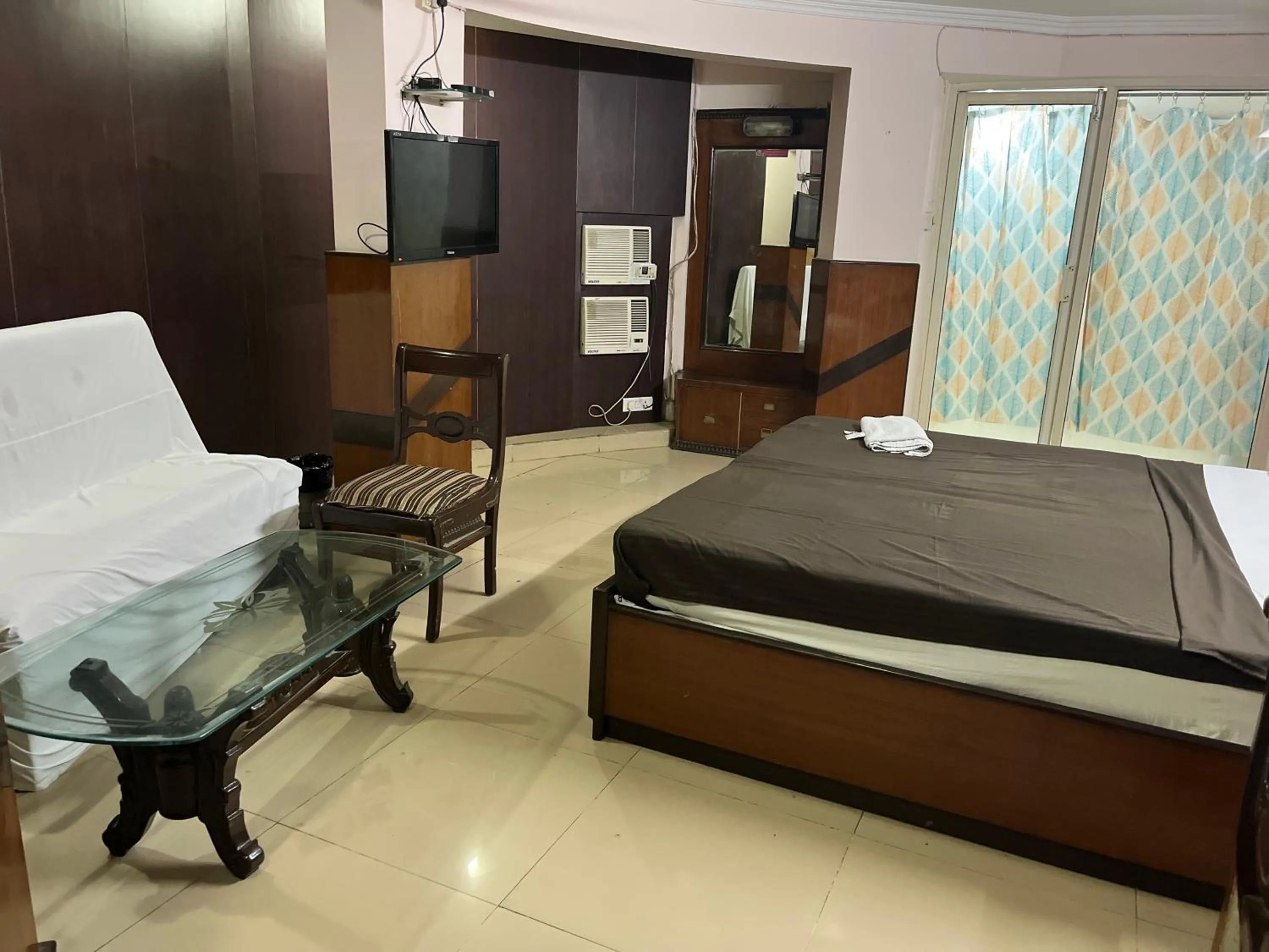 Bed in Hotel Sunbeam