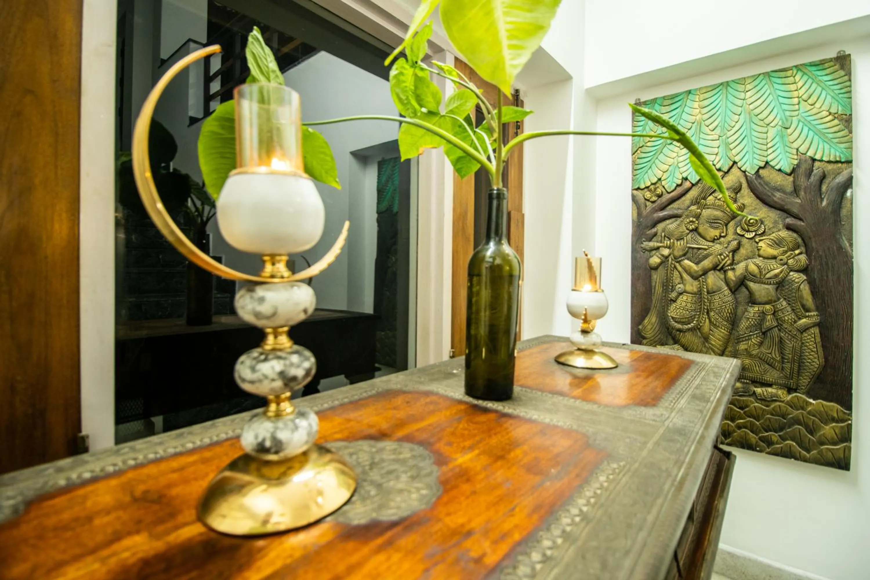 Opulent Antique 6BR Independent Villa in Gurugram