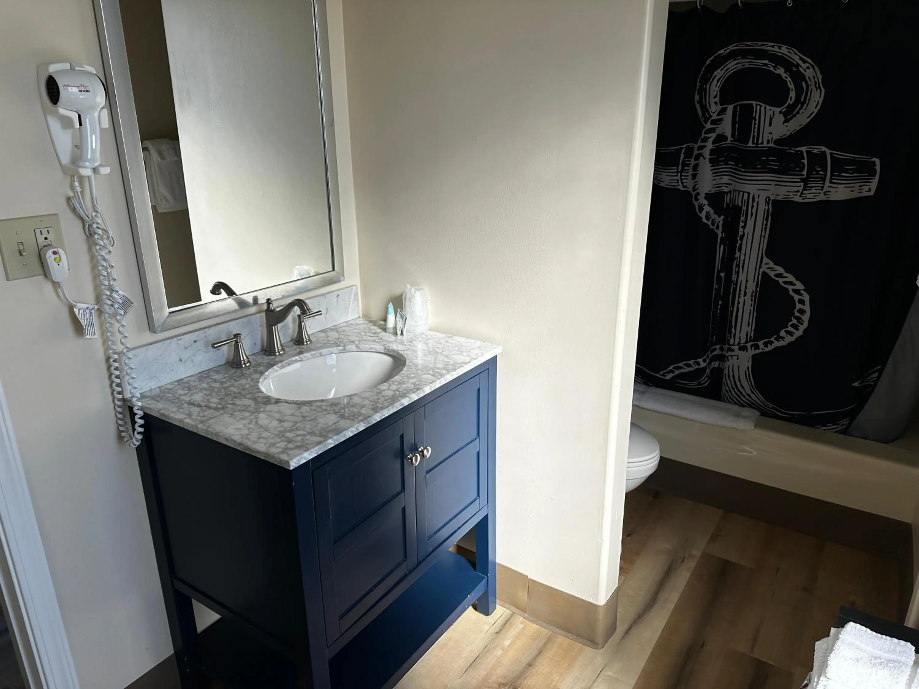 Bathroom in Westport Inn