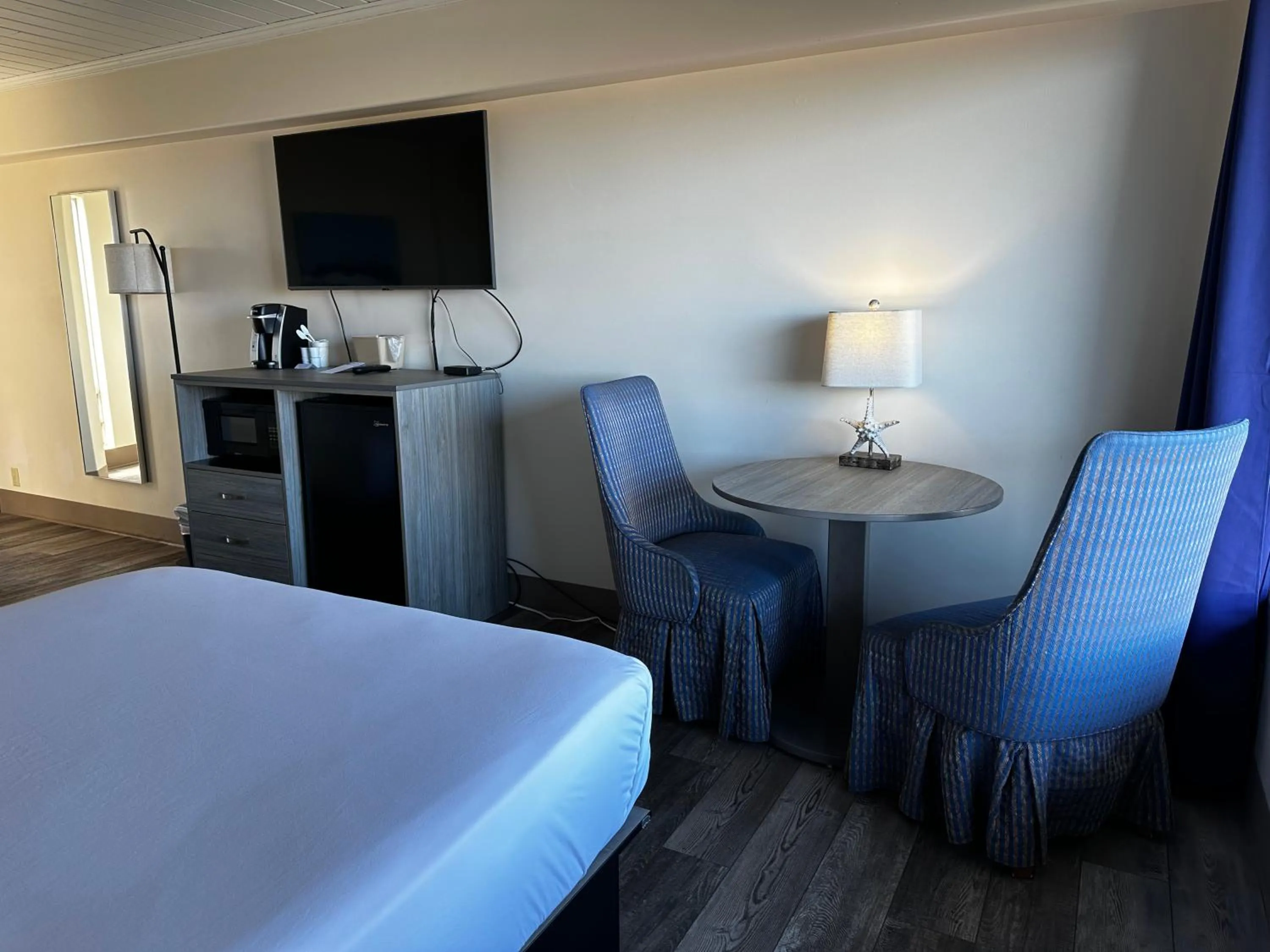 TV and multimedia, Bed in Westport Inn