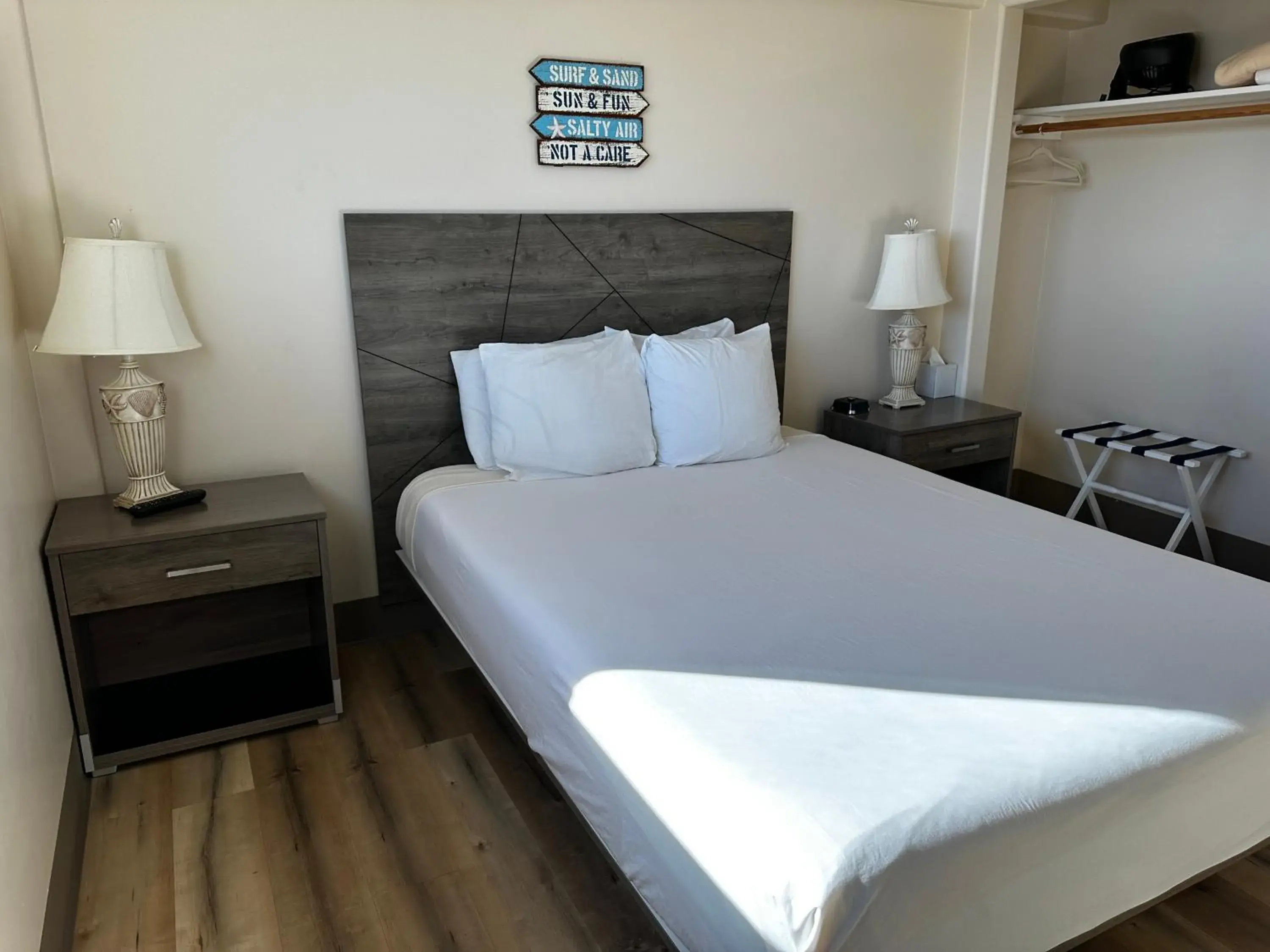 One Bedroom Suite w/Sleeper Sofa, Trundle, Ocean View in Westport Inn One Bedroom Suite w/Sleeper Sofa, Trundle, Ocean View in Westport Inn