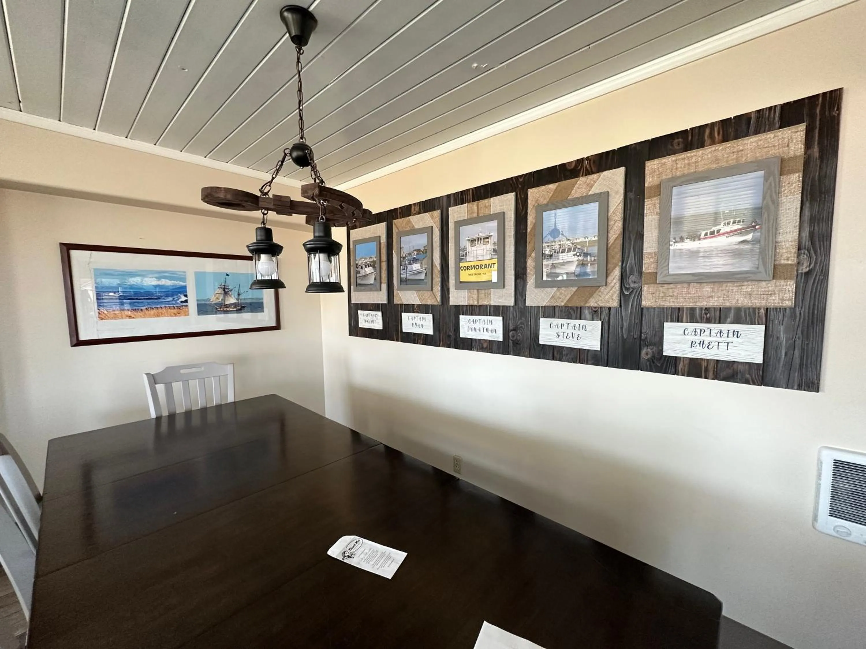 Seating area in Westport Inn