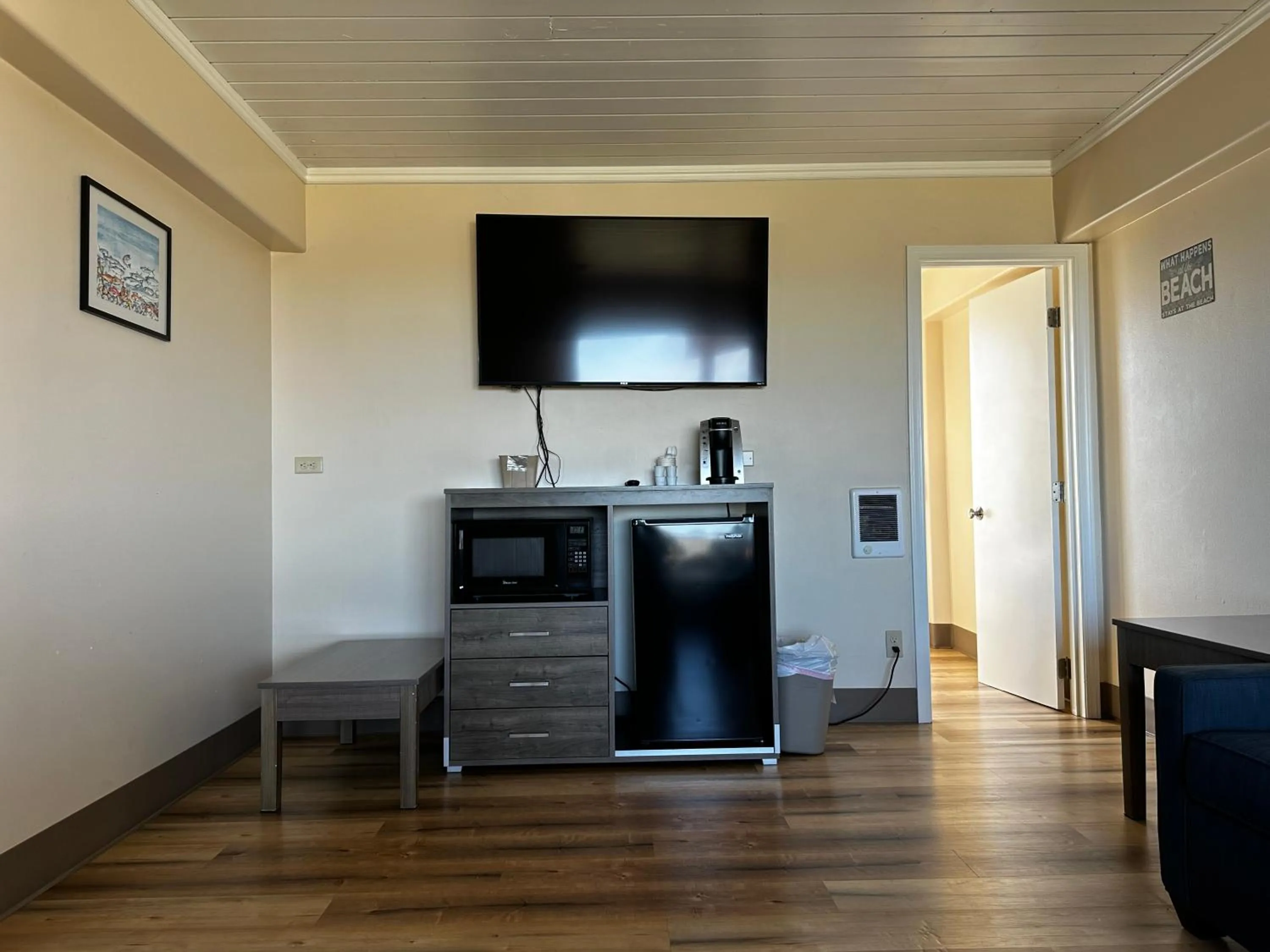 TV and multimedia in Westport Inn