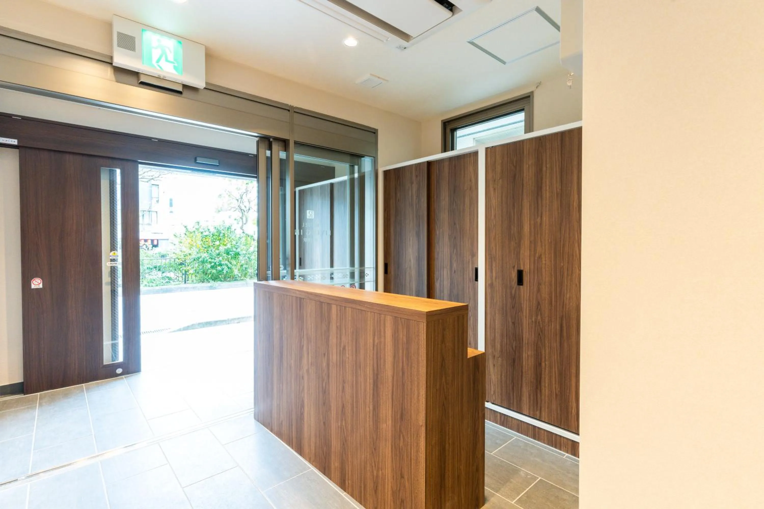 Lobby or reception in Hotel Living Inn Kenchoumaeeki