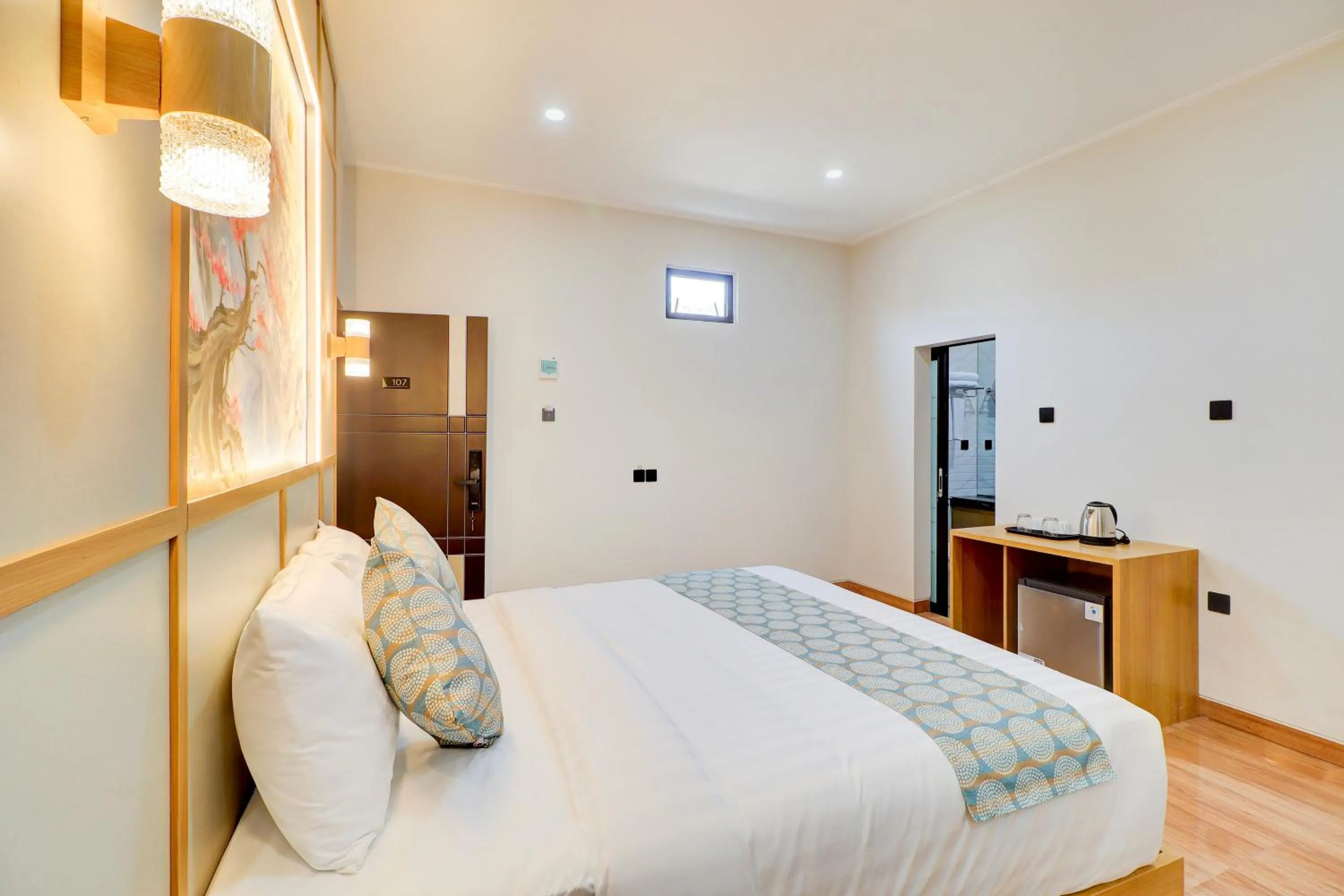 Photo of the whole room, Bed in Collection O Samurai Hotel