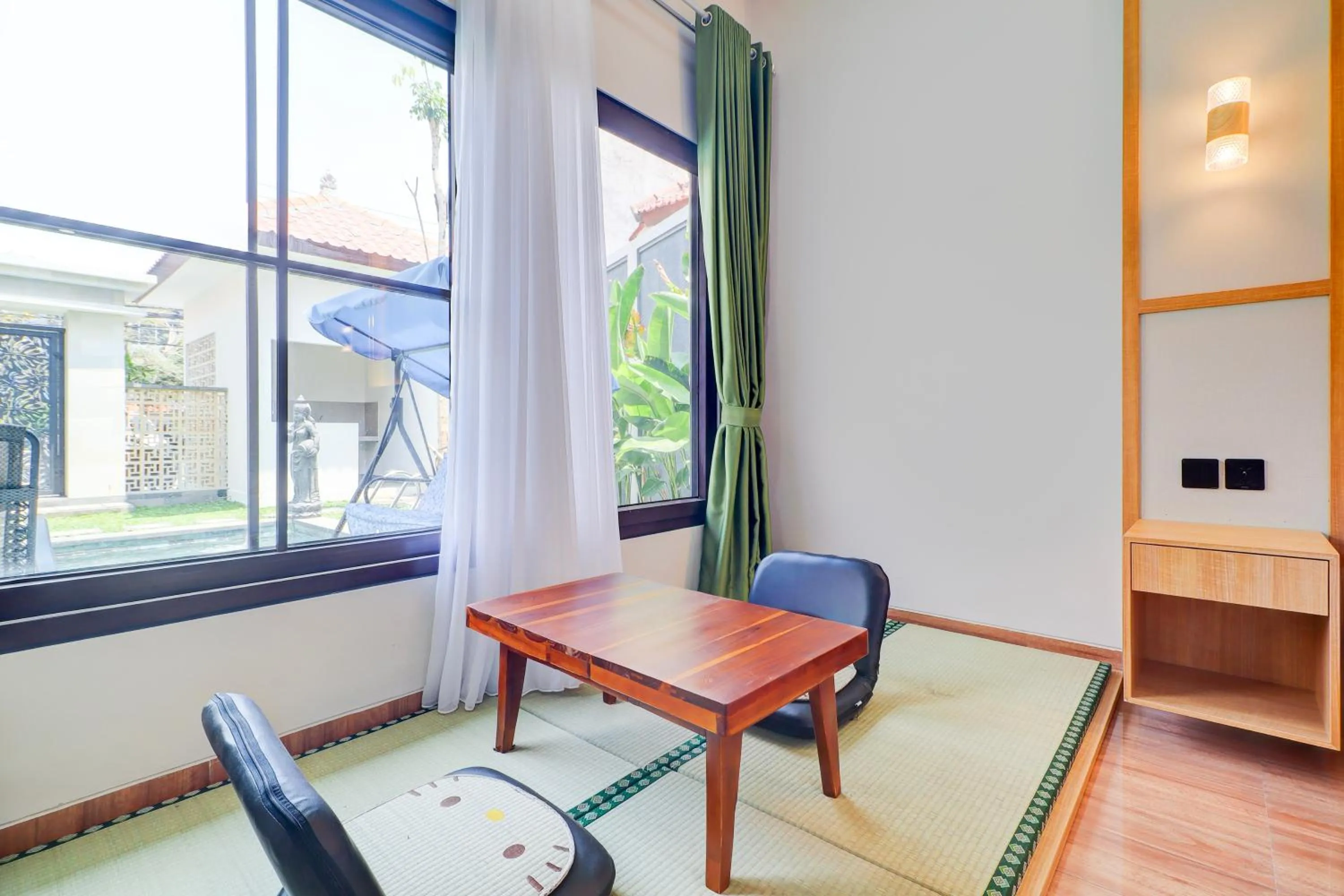 Photo of the whole room, Bed in Collection O Samurai Hotel