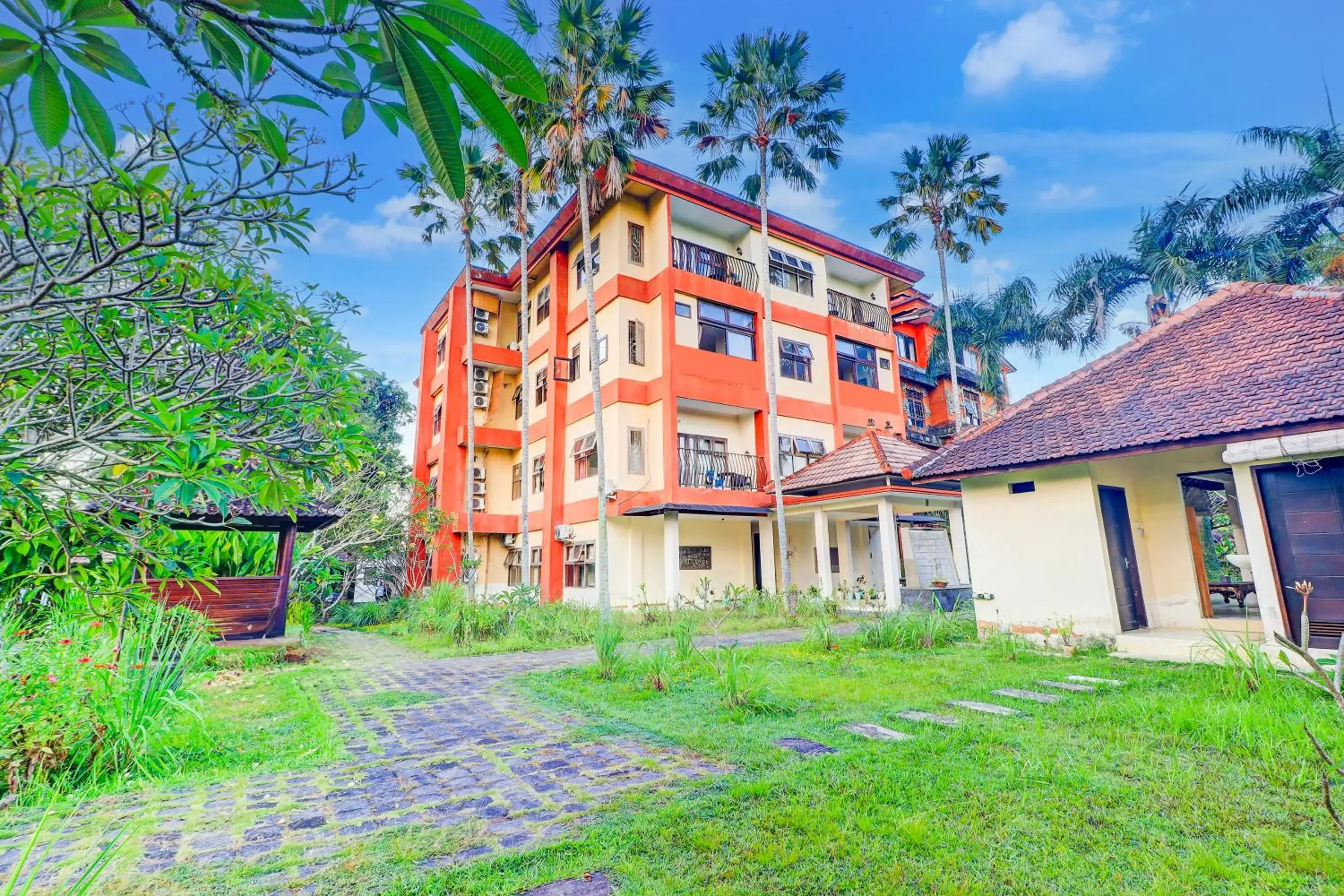Property building in Collection O Suly Resort Ubud Near Monkey Forest Property building in Collection O Suly Resort Ubud Near Monkey Forest