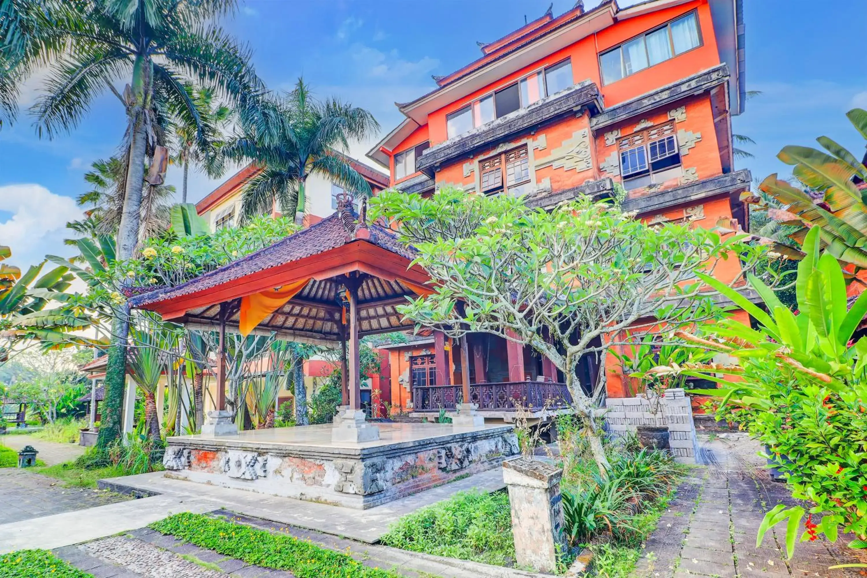 Property building in Collection O Suly Resort Ubud Near Monkey Forest Property building in Collection O Suly Resort Ubud Near Monkey Forest