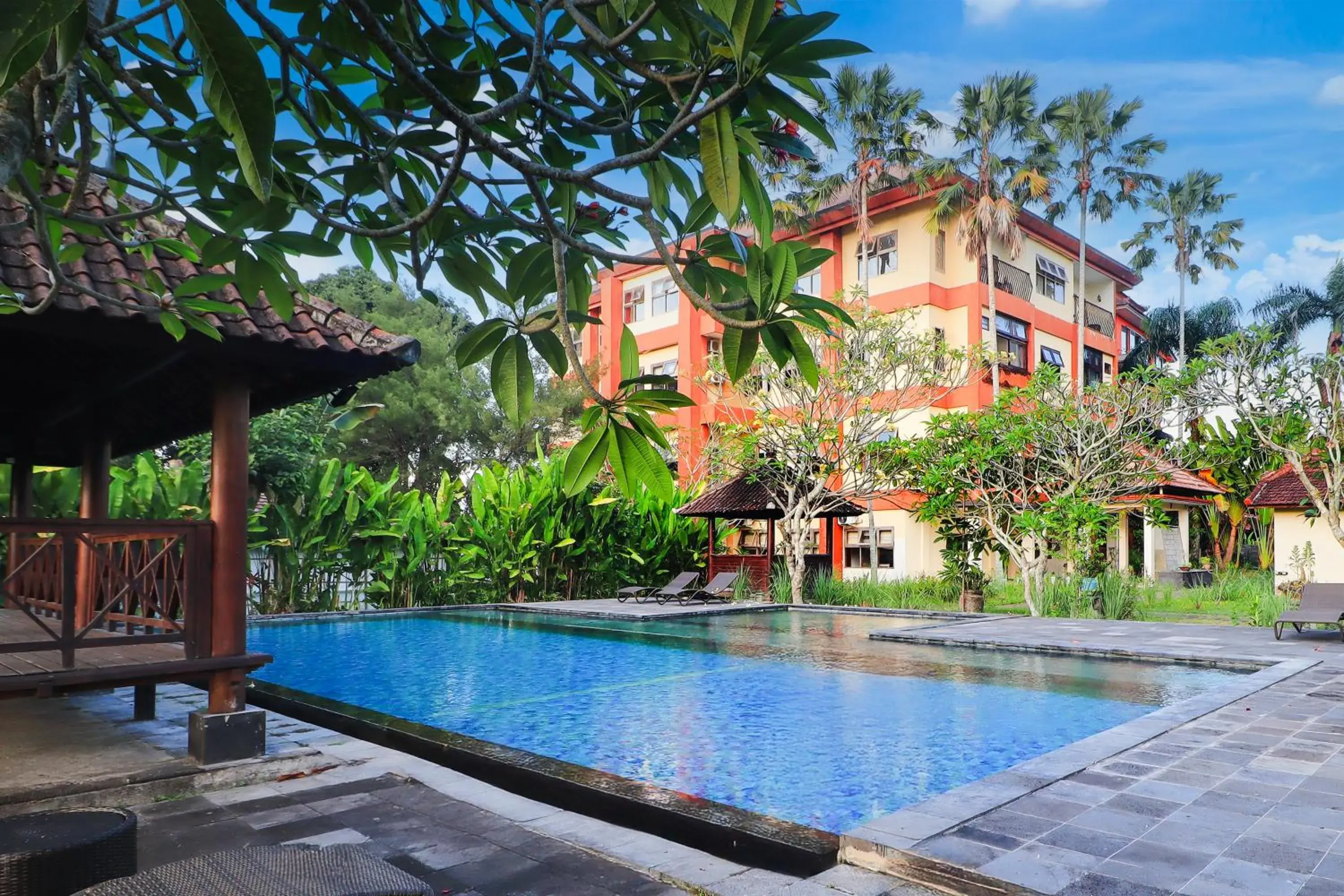 Swimming pool in Collection O Suly Resort Ubud Near Monkey Forest Swimming pool in Collection O Suly Resort Ubud Near Monkey Forest