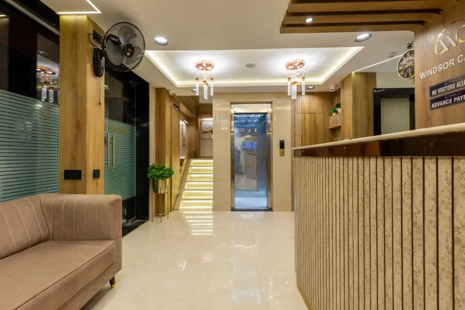 Lobby or reception in Hotel Windsor Castle Lobby or reception in Hotel Windsor Castle