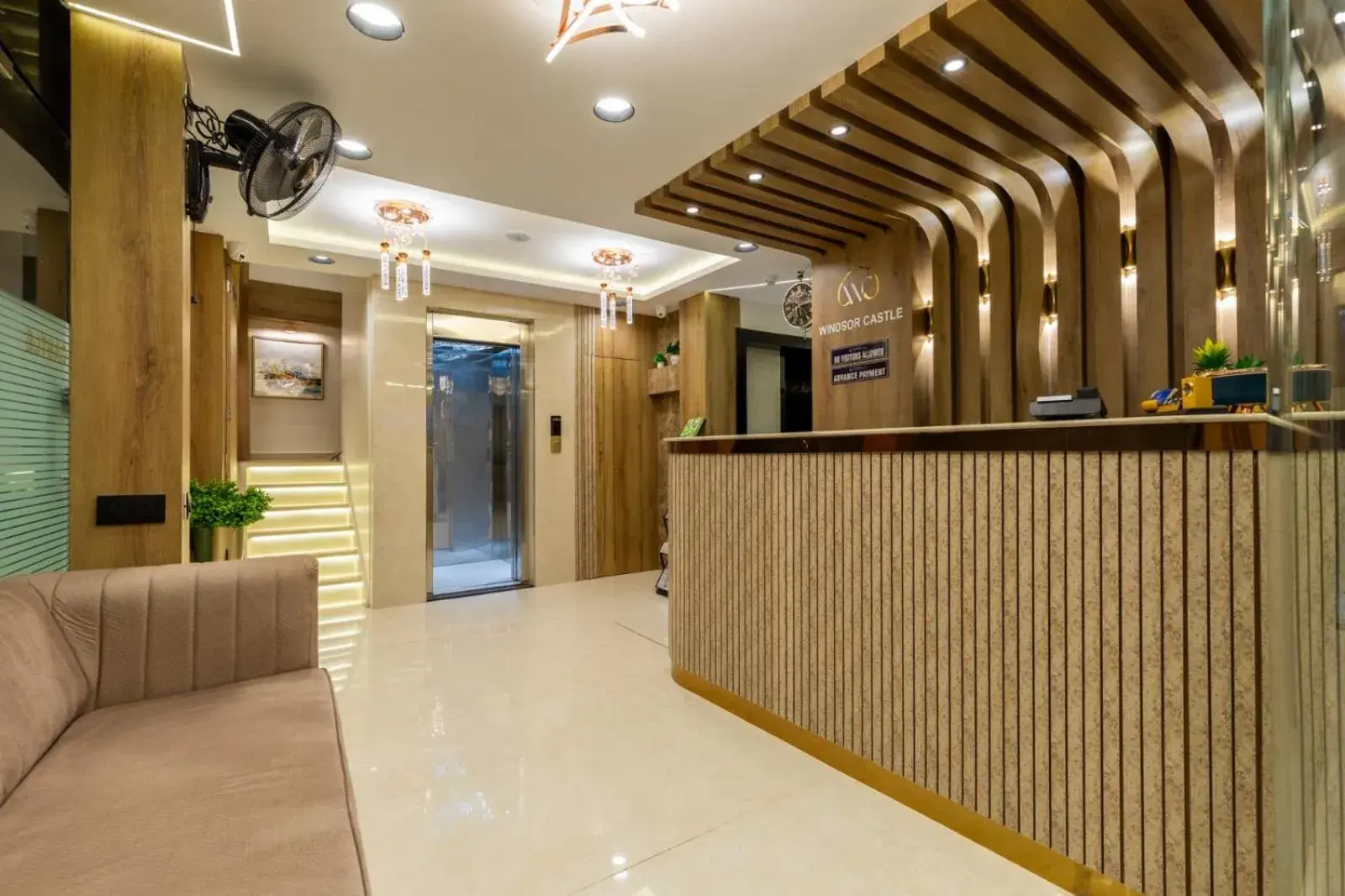 Lobby or reception in Hotel Windsor Castle Lobby or reception in Hotel Windsor Castle