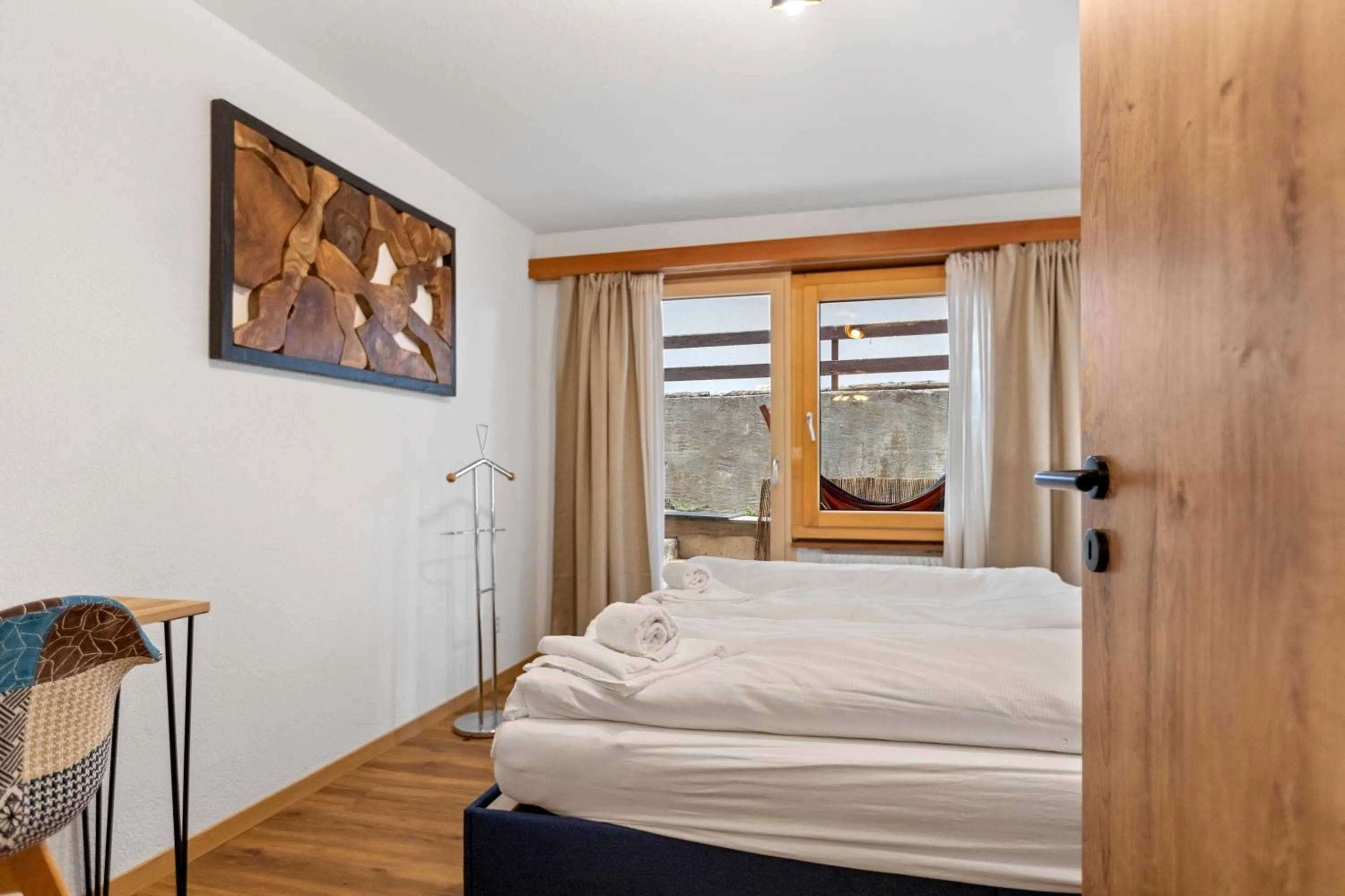 Patio, Bed in Centre de Saas-Fee - 2 chambres - balcon & patio