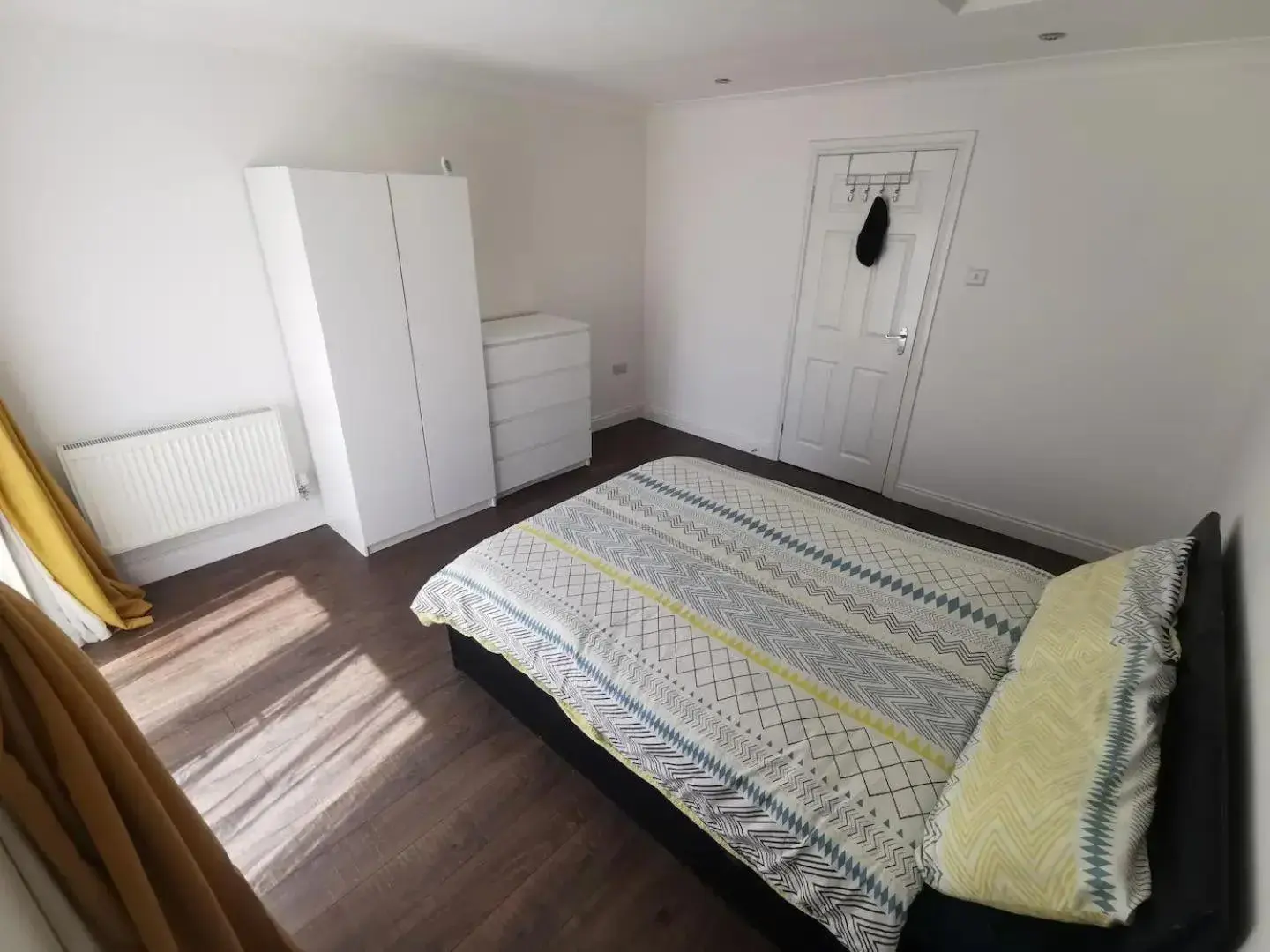 Apartment in City Apartment Sleeps 4 with Garden Apartment in City Apartment Sleeps 4 with Garden