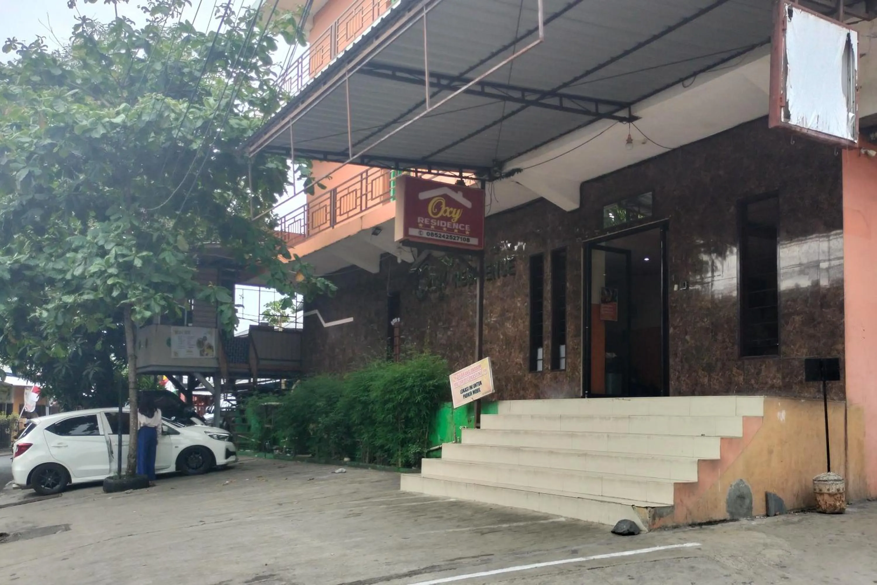 Property building in RedDoorz at Oxy Residence Manado