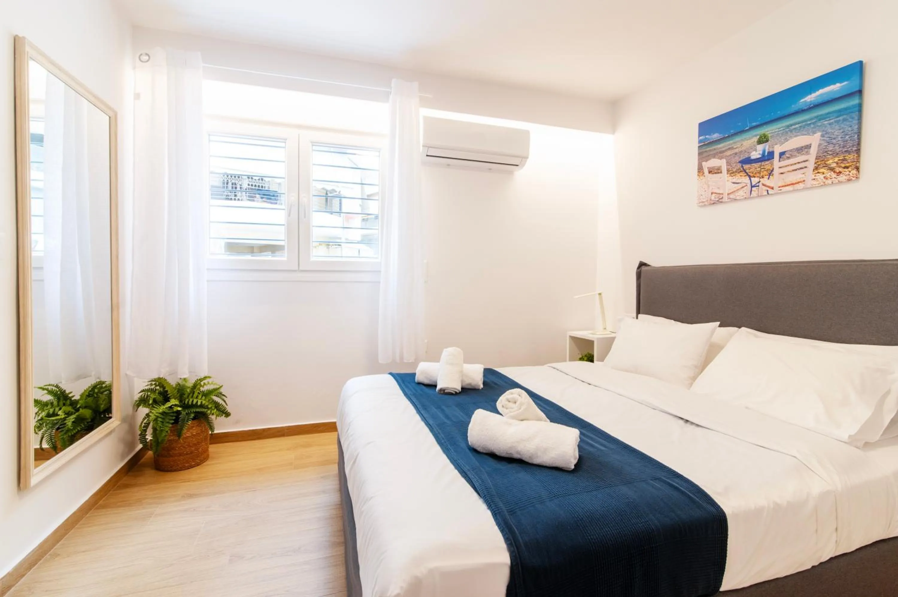 Bedroom, Bed in Lighthouse Kipseli