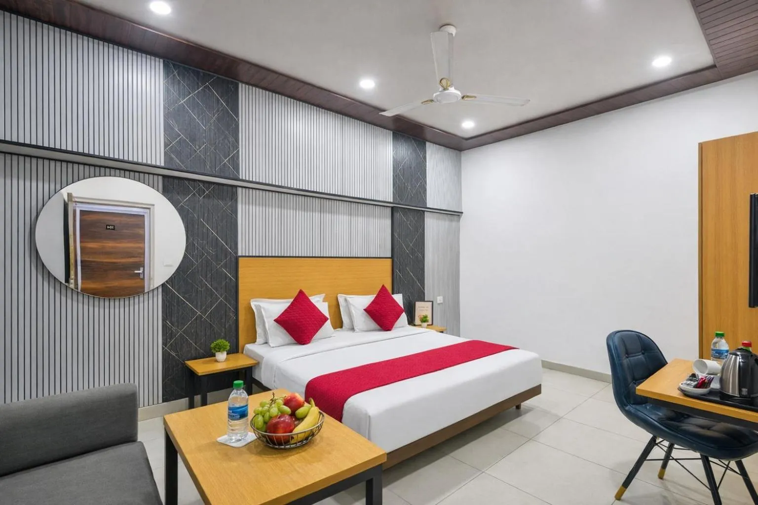 Bed in Hotel Downtown by Quadis - Sector 15 Noida