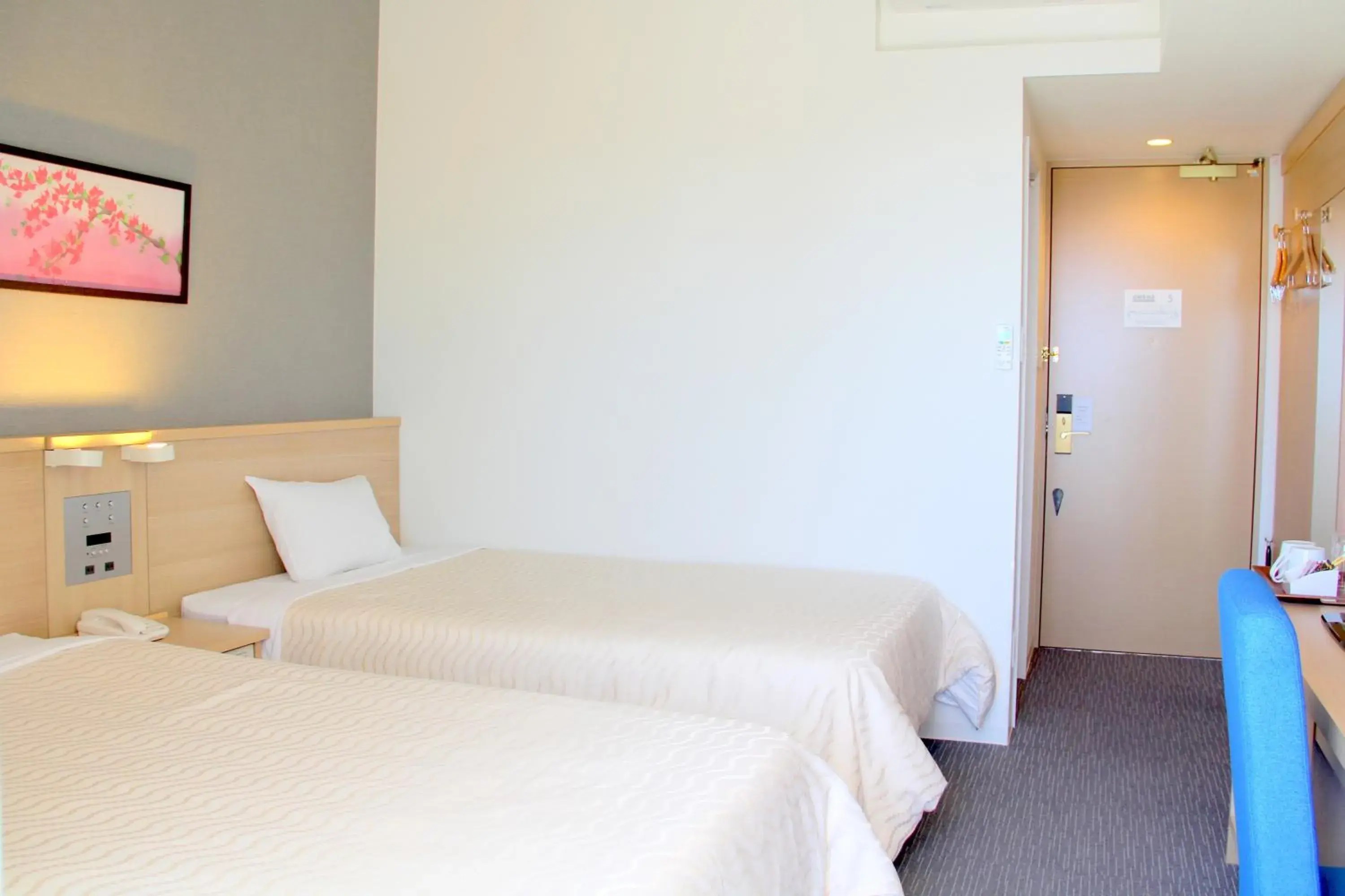 Photo of the whole room in Hotel Risingsun Miyakojima Photo of the whole room in Hotel Risingsun Miyakojima