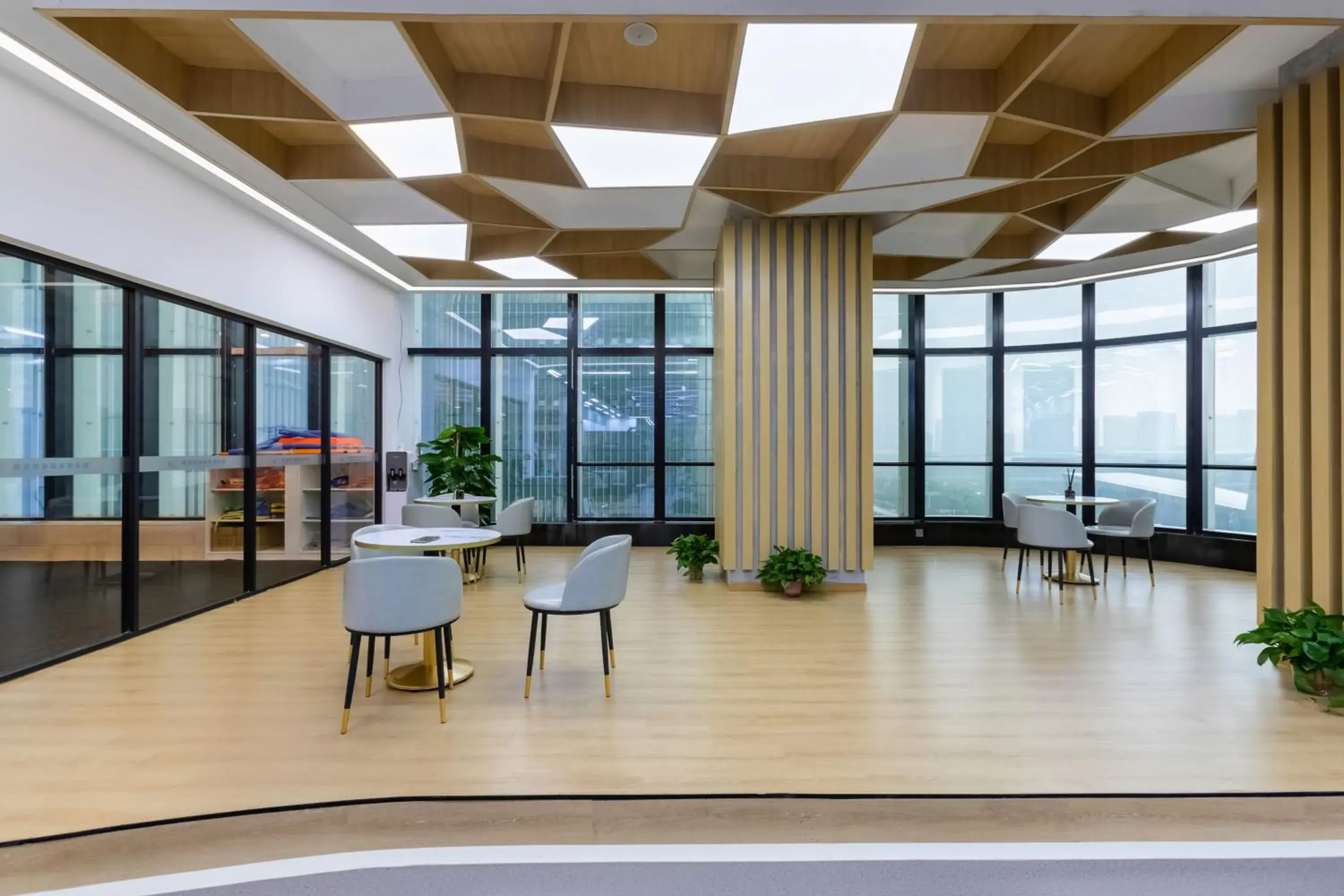 Fitness centre/facilities in Xinhua Media Hotel Fitness centre/facilities in Xinhua Media Hotel