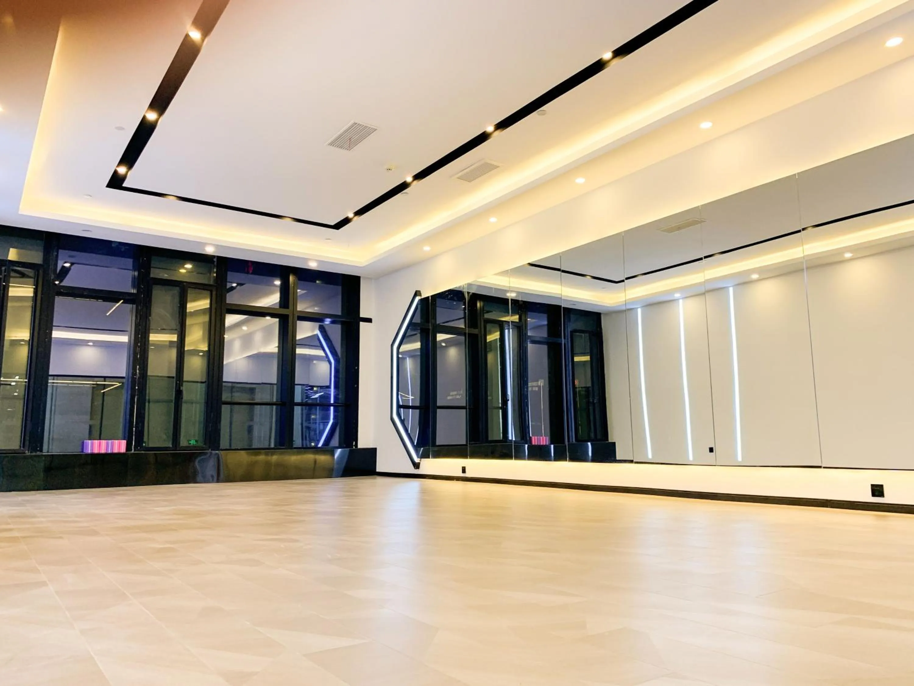 Fitness centre/facilities in Xinhua Media Hotel
