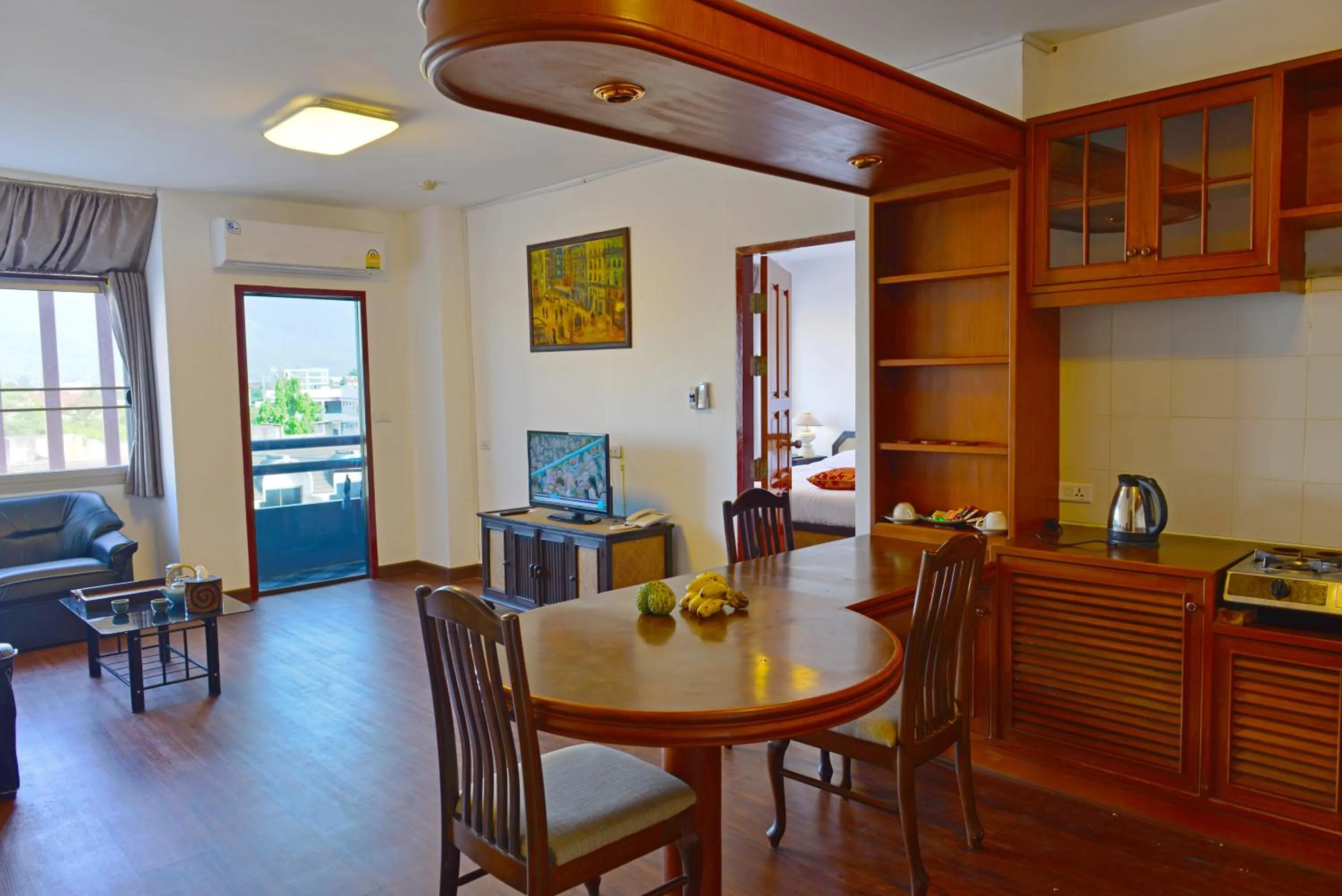 Kitchen or kitchenette in Jade Tower