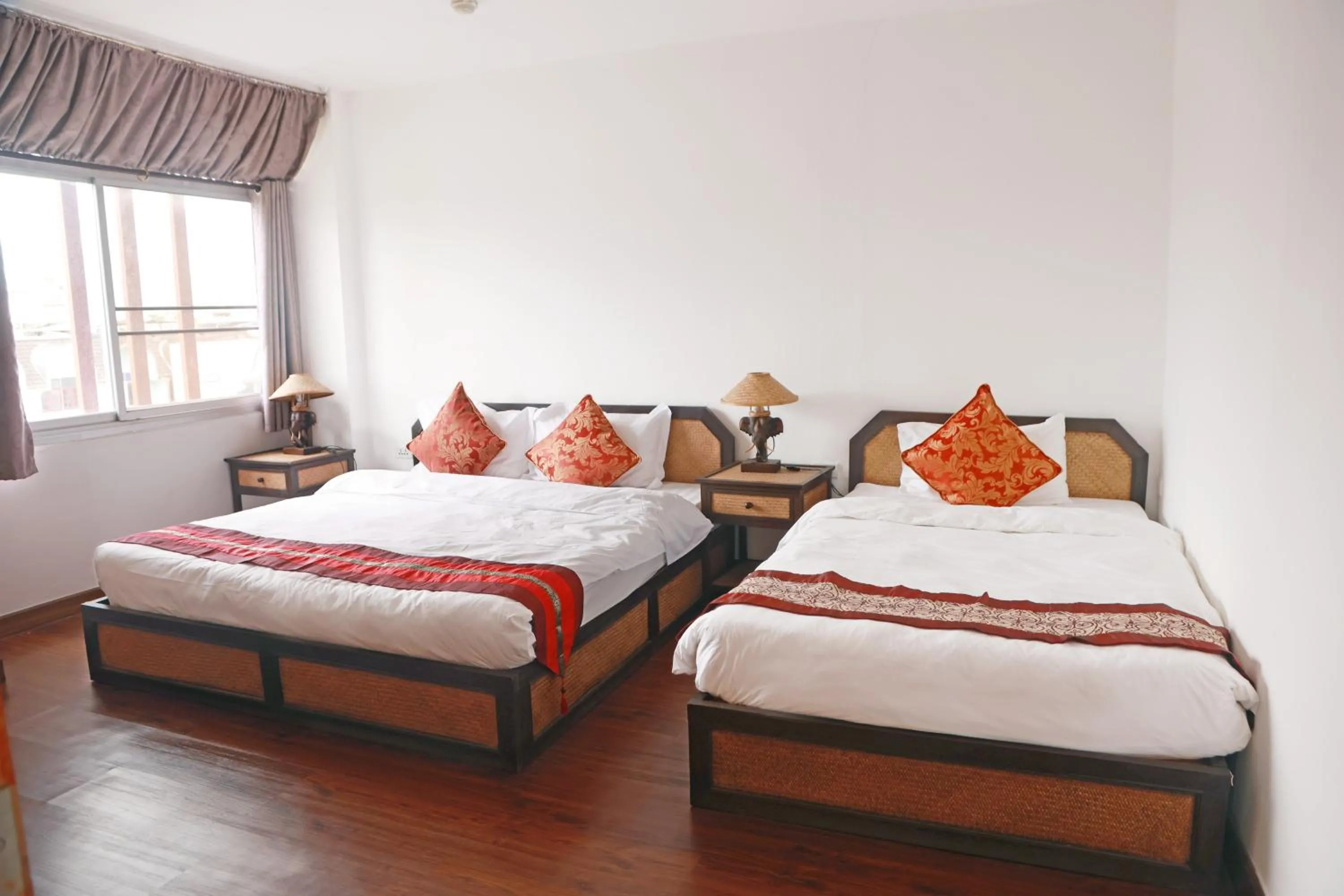 Bedroom, Bed in Jade Tower