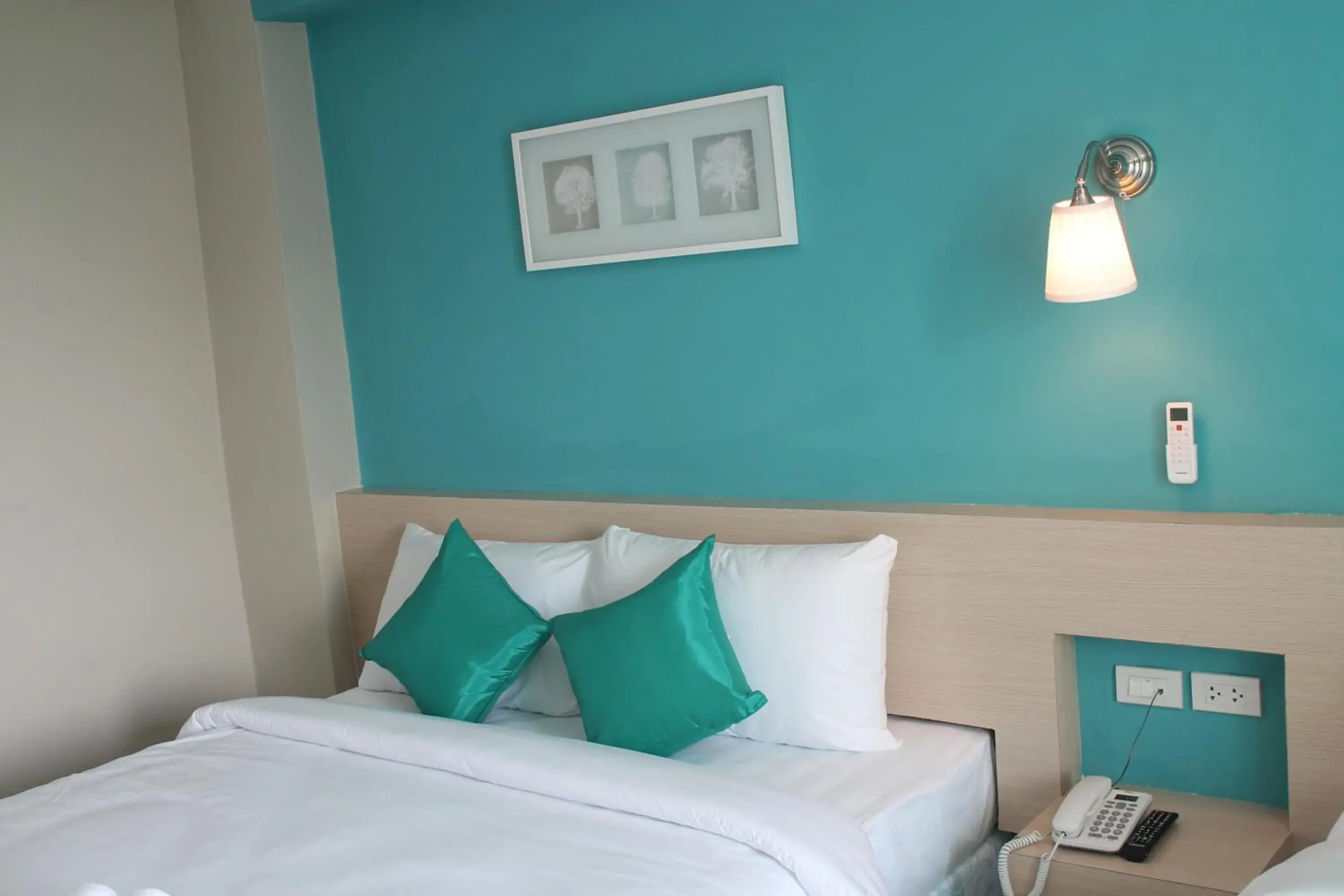 Bedroom, Bed in V-Ocean Palace Bedroom, Bed in V-Ocean Palace