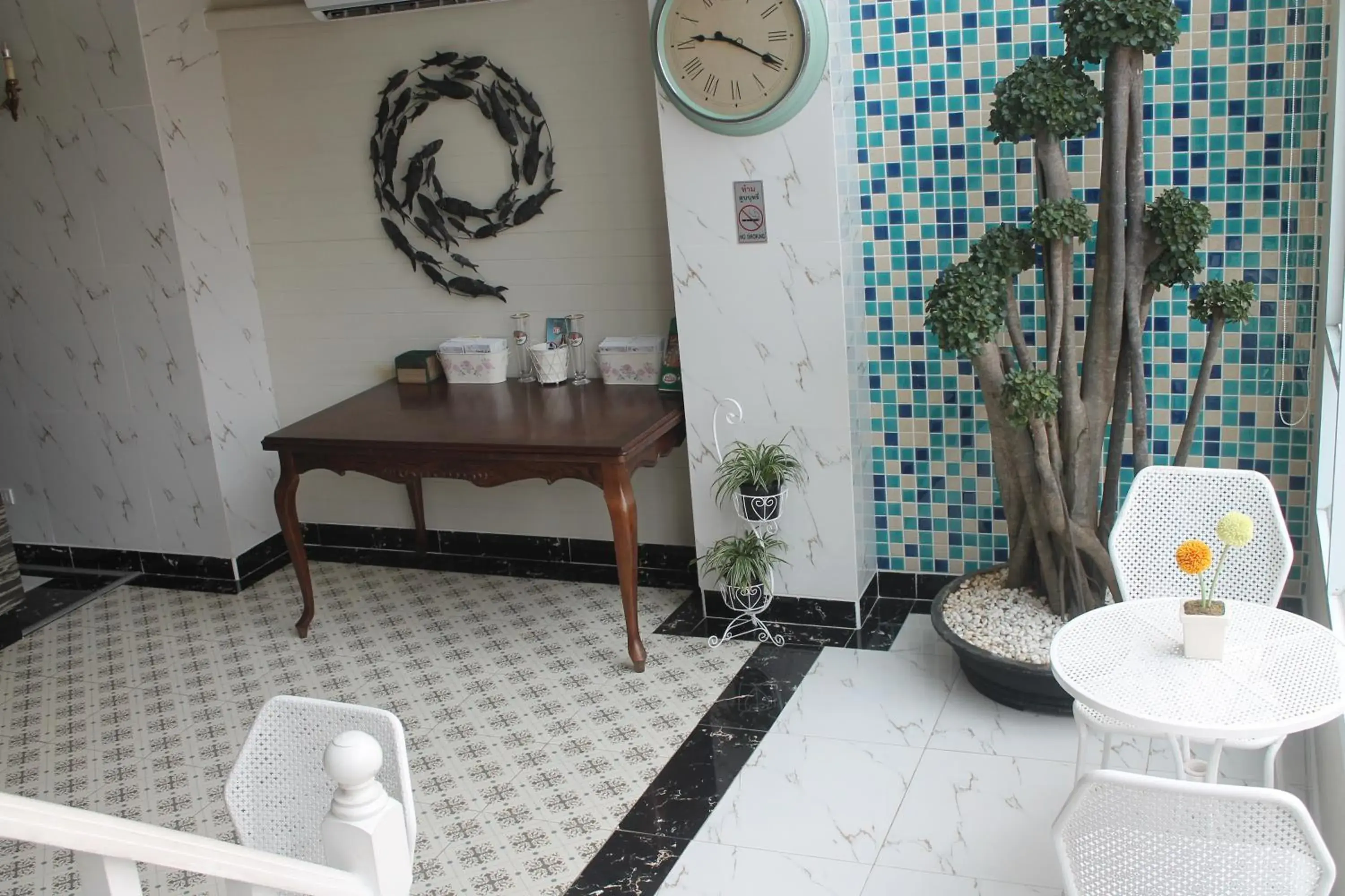 Decorative detail in V-Ocean Palace Decorative detail in V-Ocean Palace