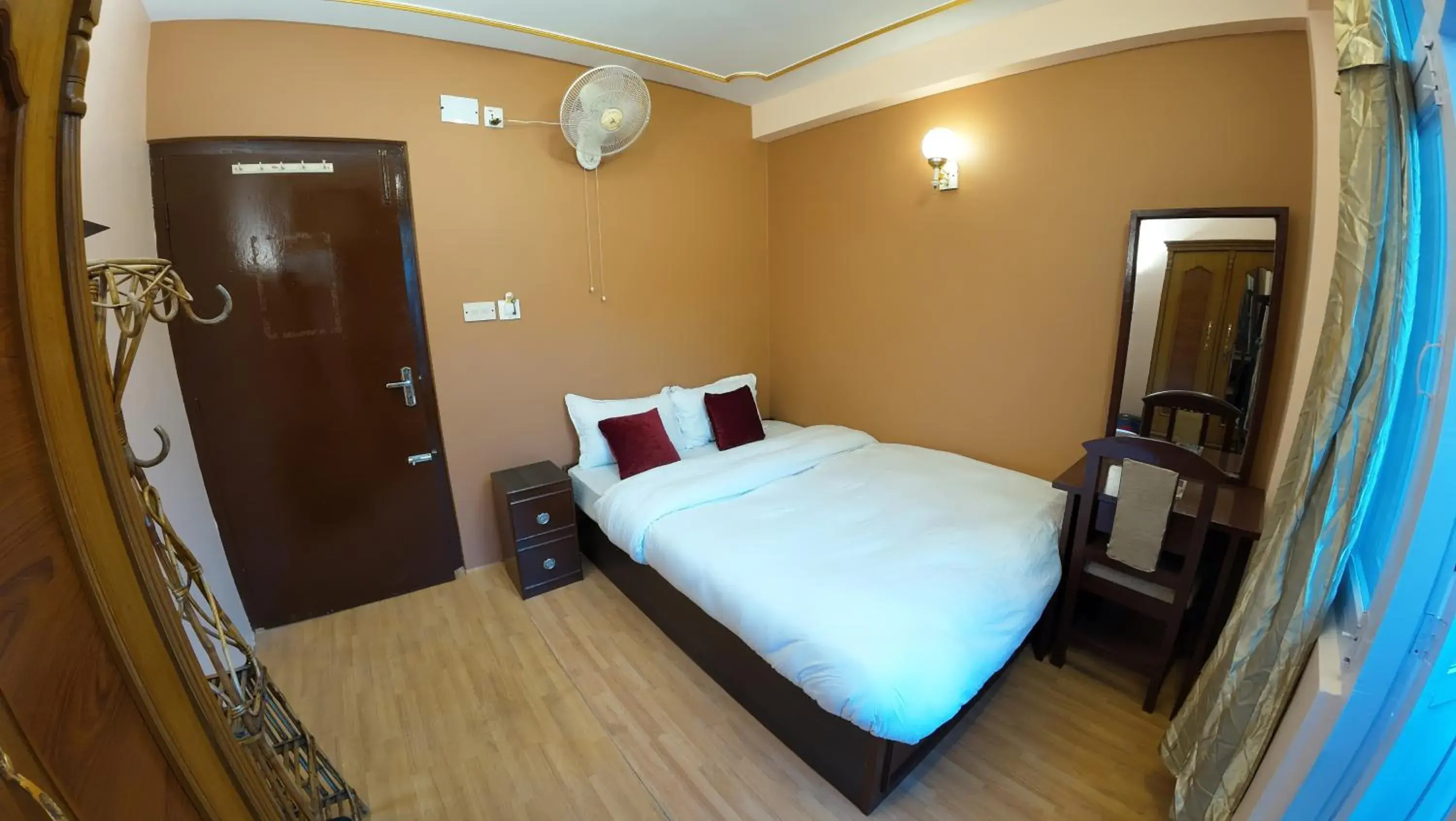 Bed in Hotel Triratna Bed in Hotel Triratna