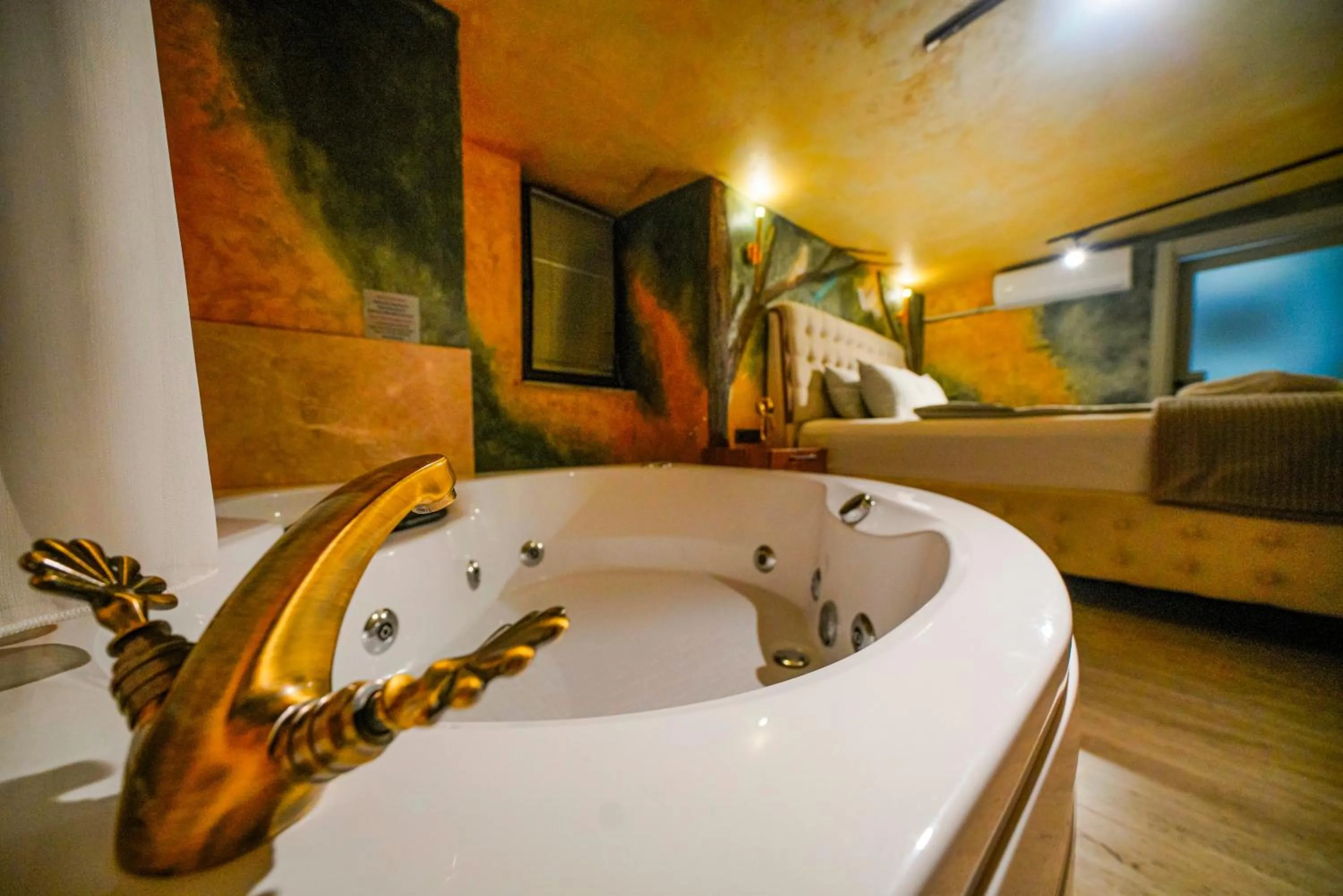 Hot Tub in Cappadocia Divin House