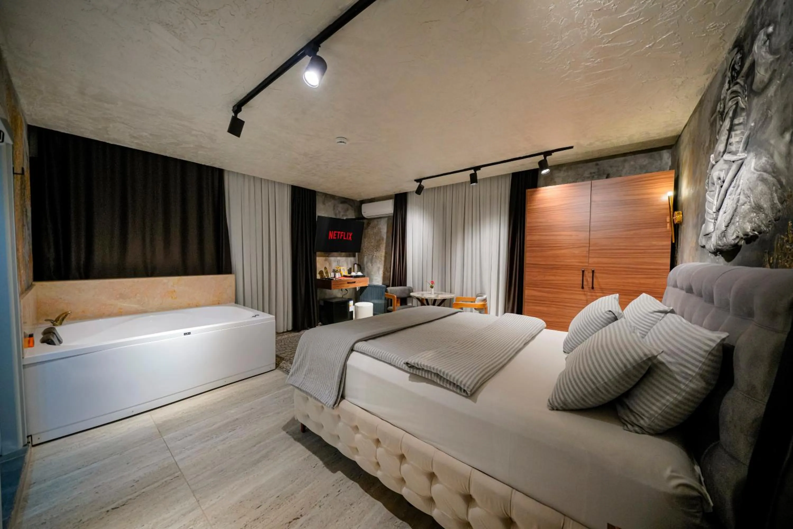 Bed in Cappadocia Divin House