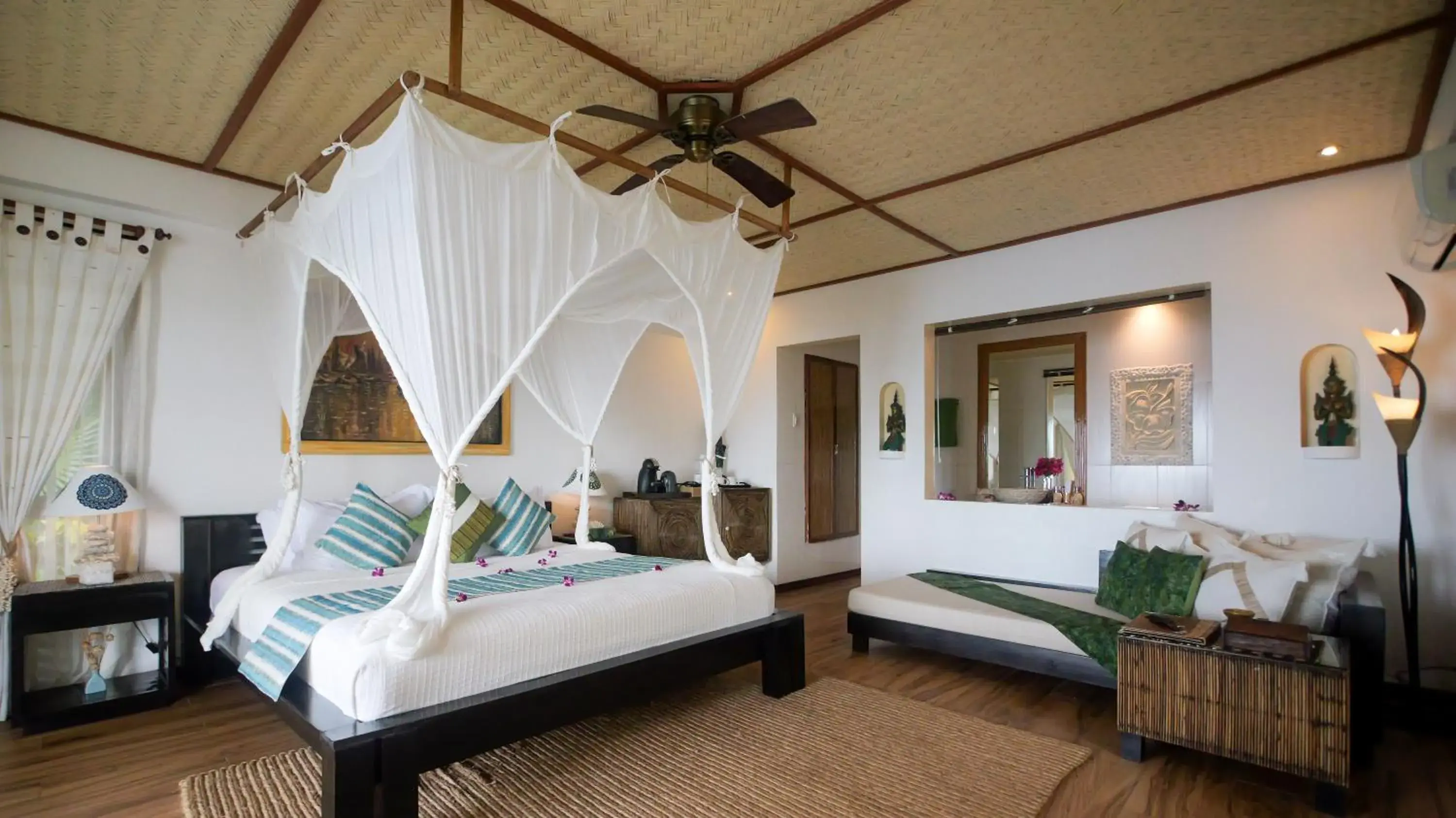 Photo of the whole room, Bed in Vellago Resort Photo of the whole room, Bed in Vellago Resort