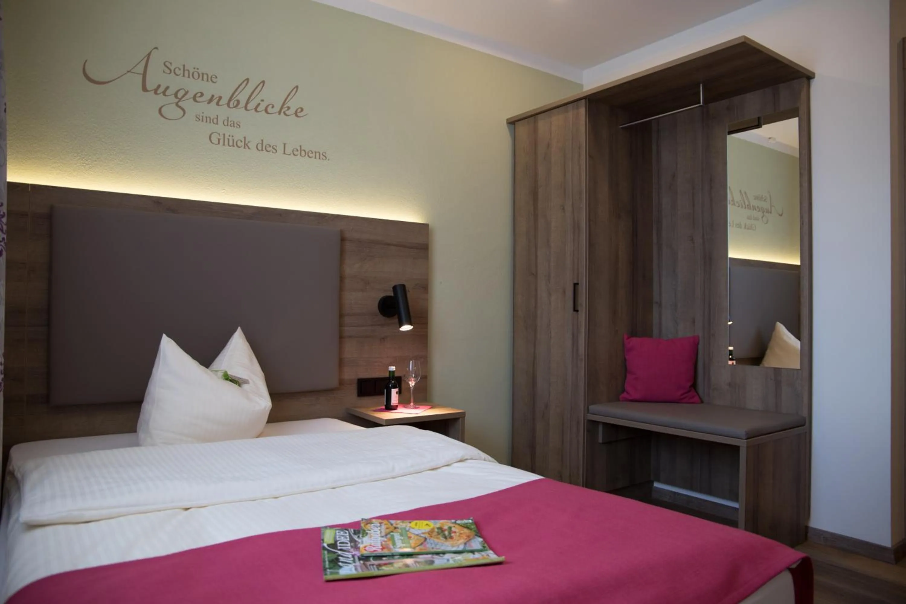 Bed in Hotel Bauer garni