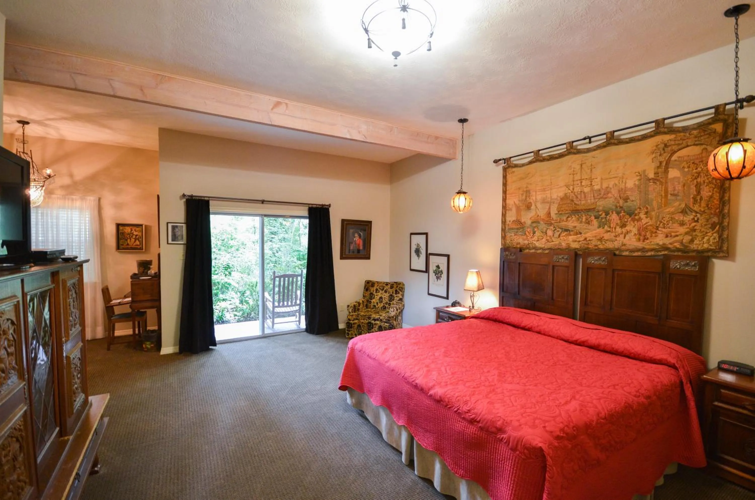 Bed in The Villa Bed and Breakfast