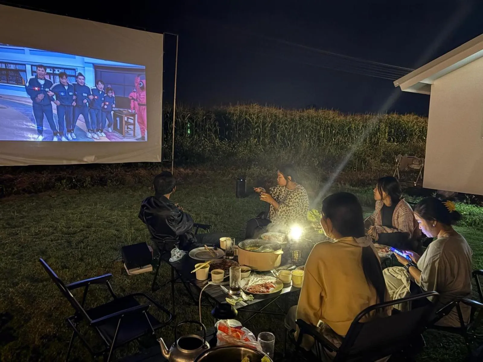 Night in Paradise Resort & Cafe