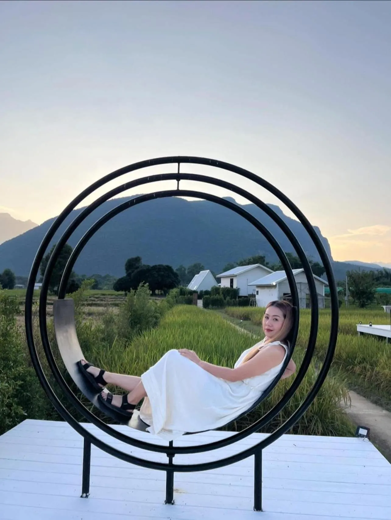 People in Paradise Resort & Cafe