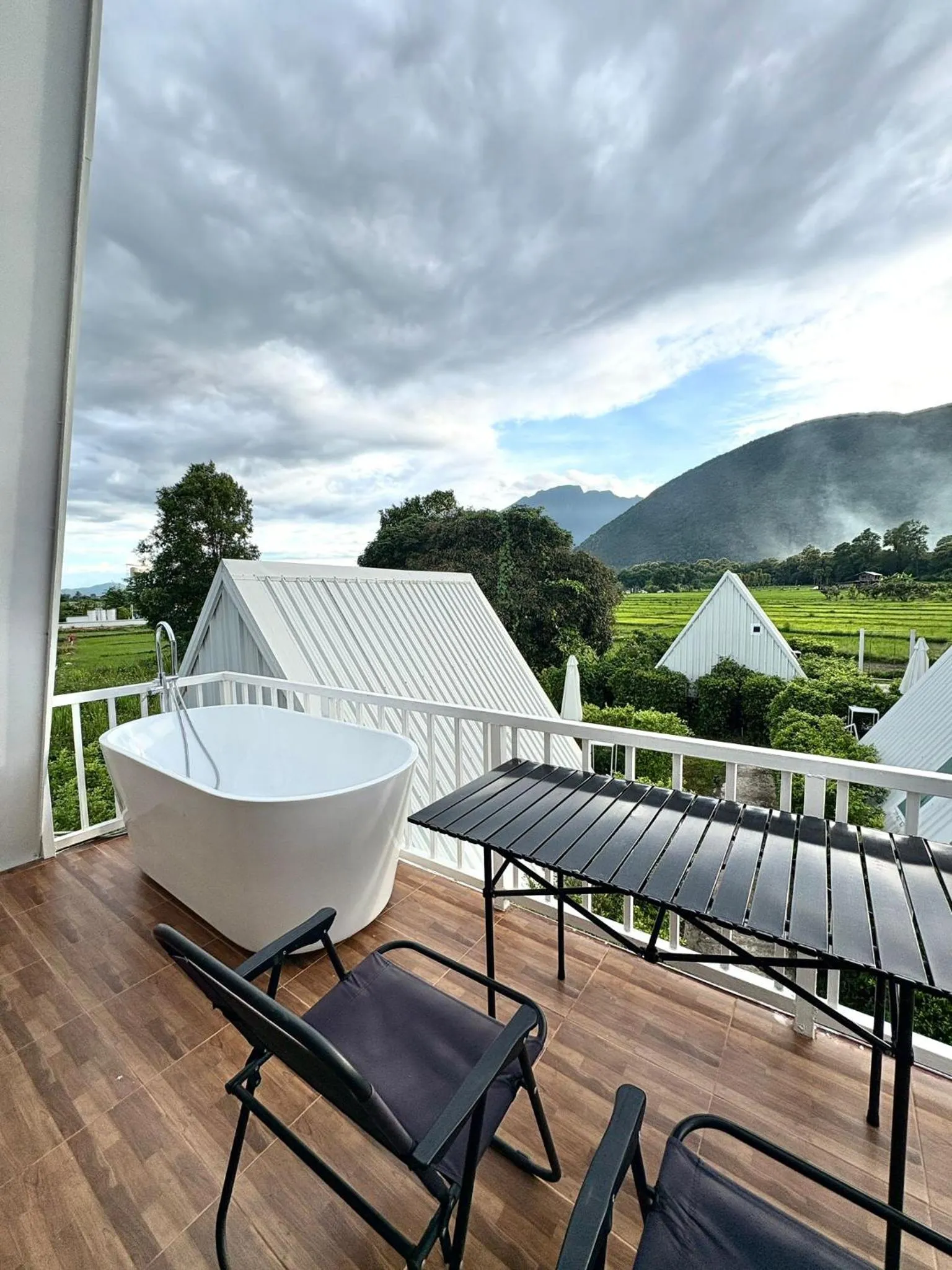 Mountain view in Paradise Resort & Cafe