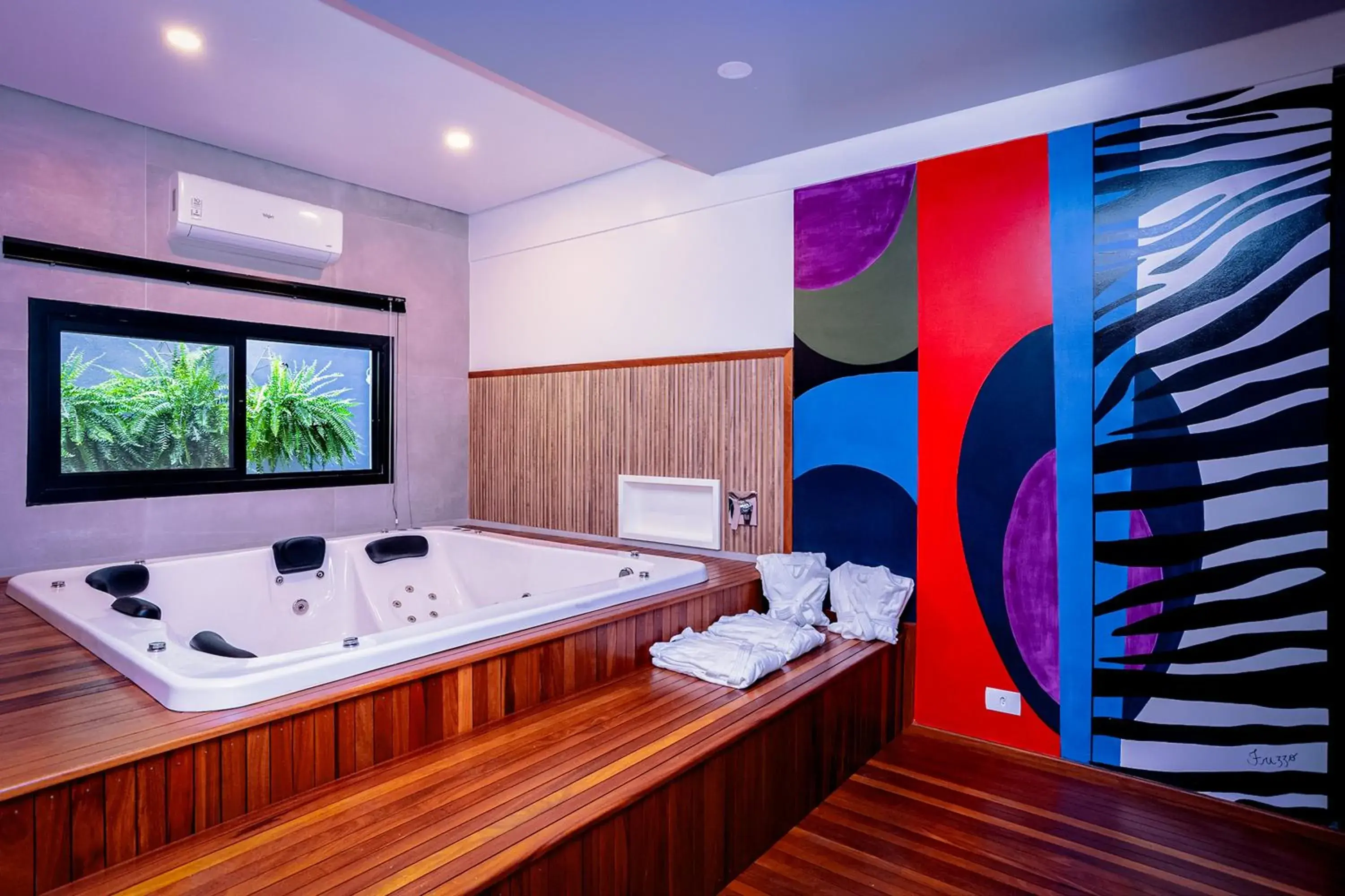 Suite Celebration com 2 Quartos e Hidromassagem in VELINN 2Secreto Hotel Boutique Suite Celebration com 2 Quartos e Hidromassagem in VELINN 2Secreto Hotel Boutique