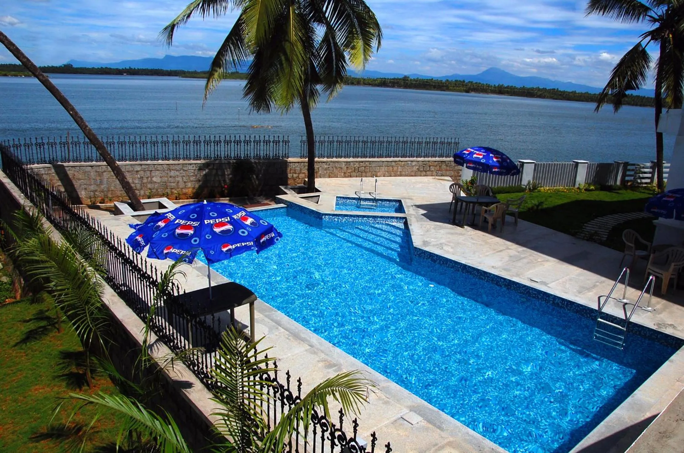Swimming pool in Blue Waters