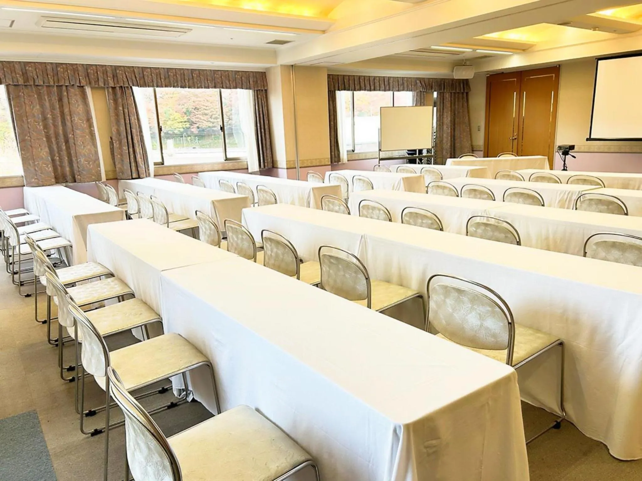 Meeting/conference room in Shuzenji Onsen Hotel Takitei