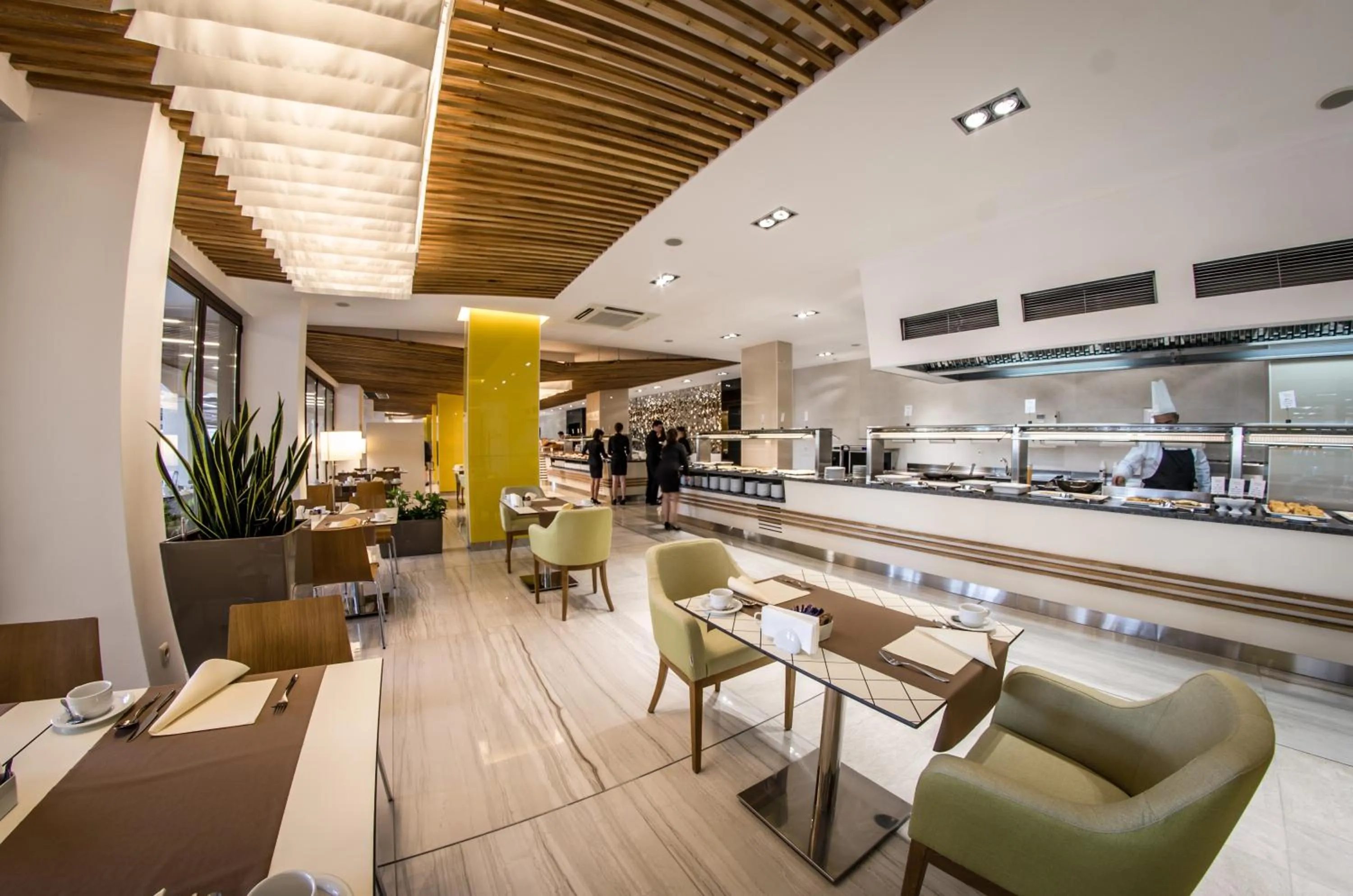 Restaurant/places to eat in Premier Fort Cuisine - Full Board