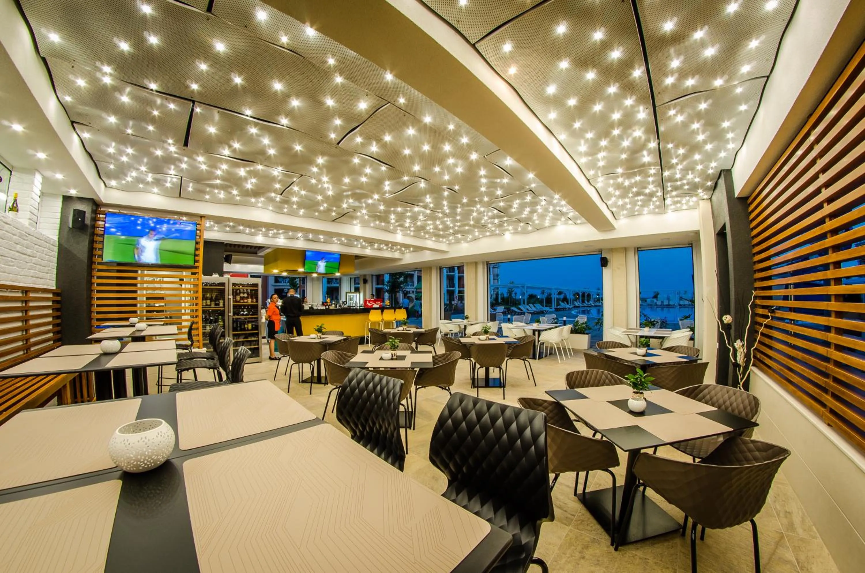 Restaurant/places to eat in Premier Fort Cuisine - Full Board